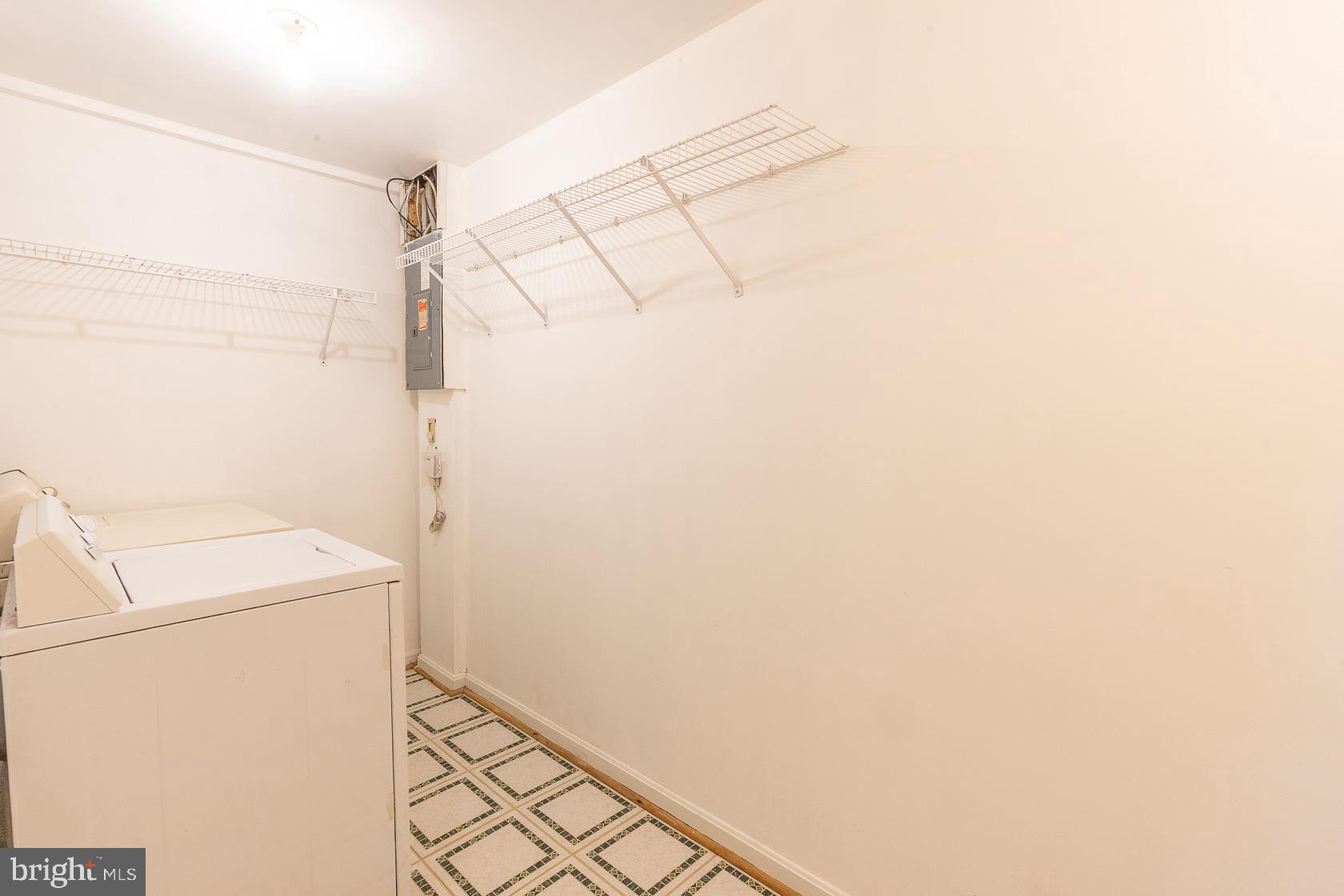 WHISPERING MEADOW - Residential Lease