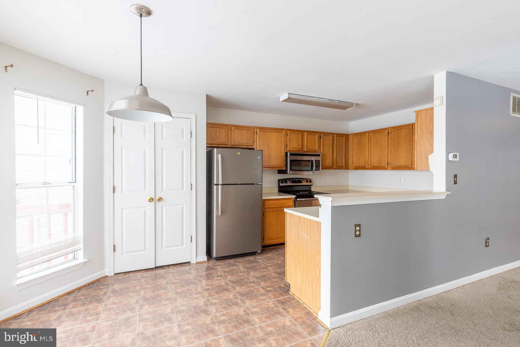 WHISPERING MEADOW - Residential Lease