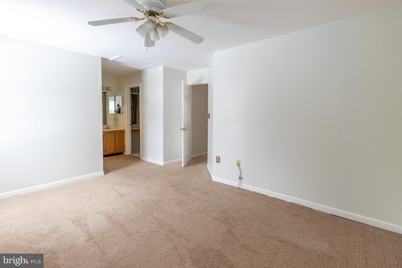 WHISPERING MEADOW - Residential Lease