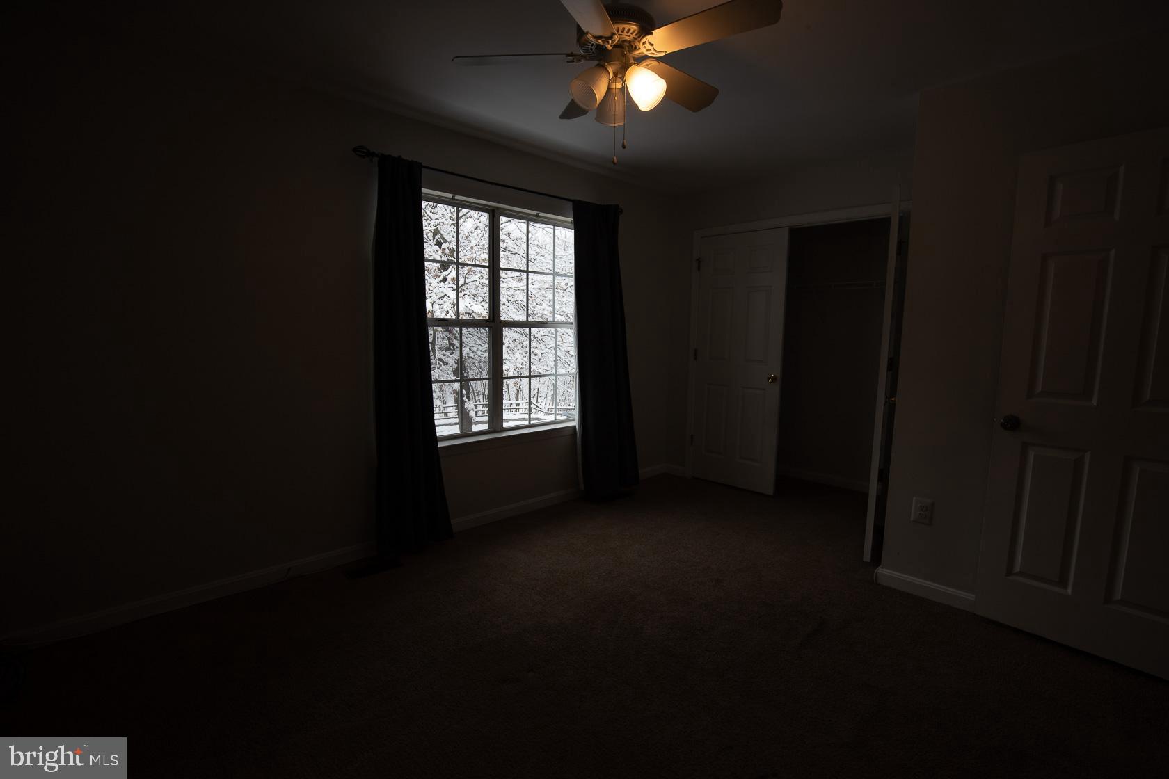 WHISPERING MEADOW - Residential Lease