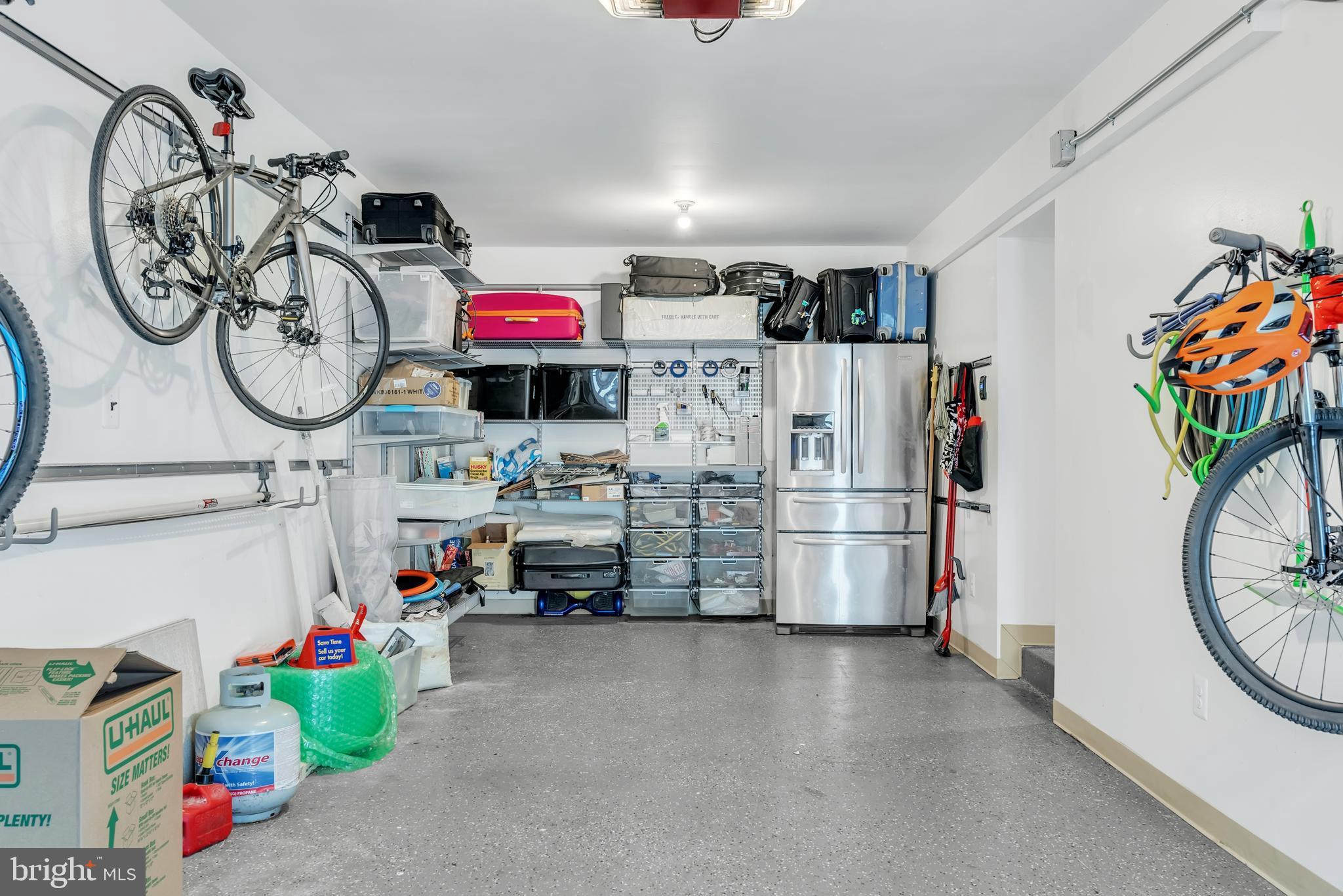 CARDEROCK SPRINGS - Residential