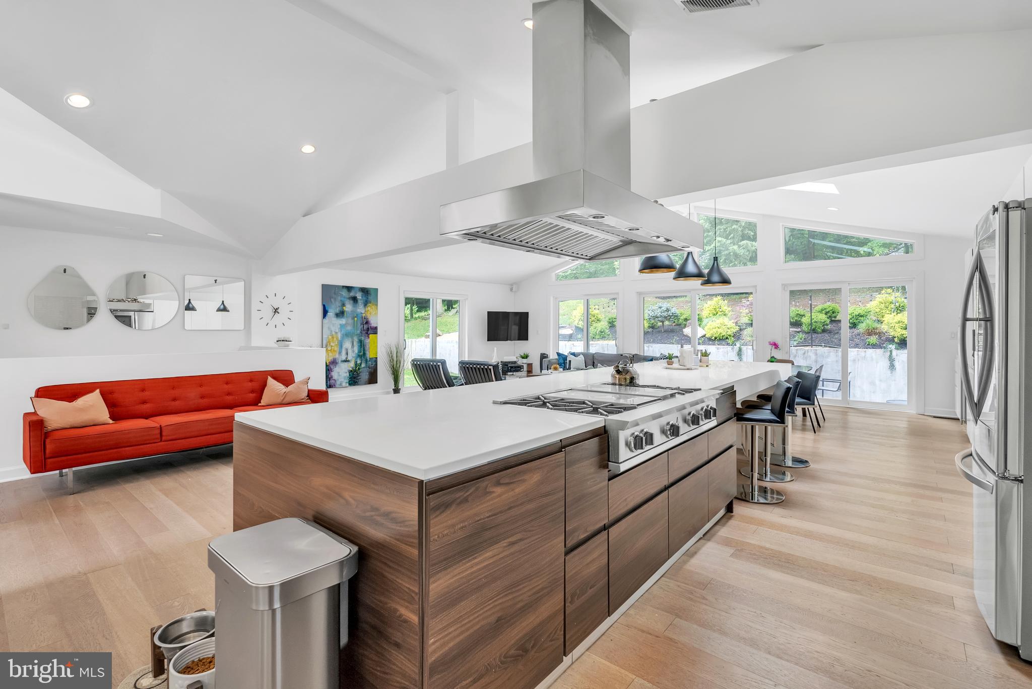 CARDEROCK SPRINGS - Residential