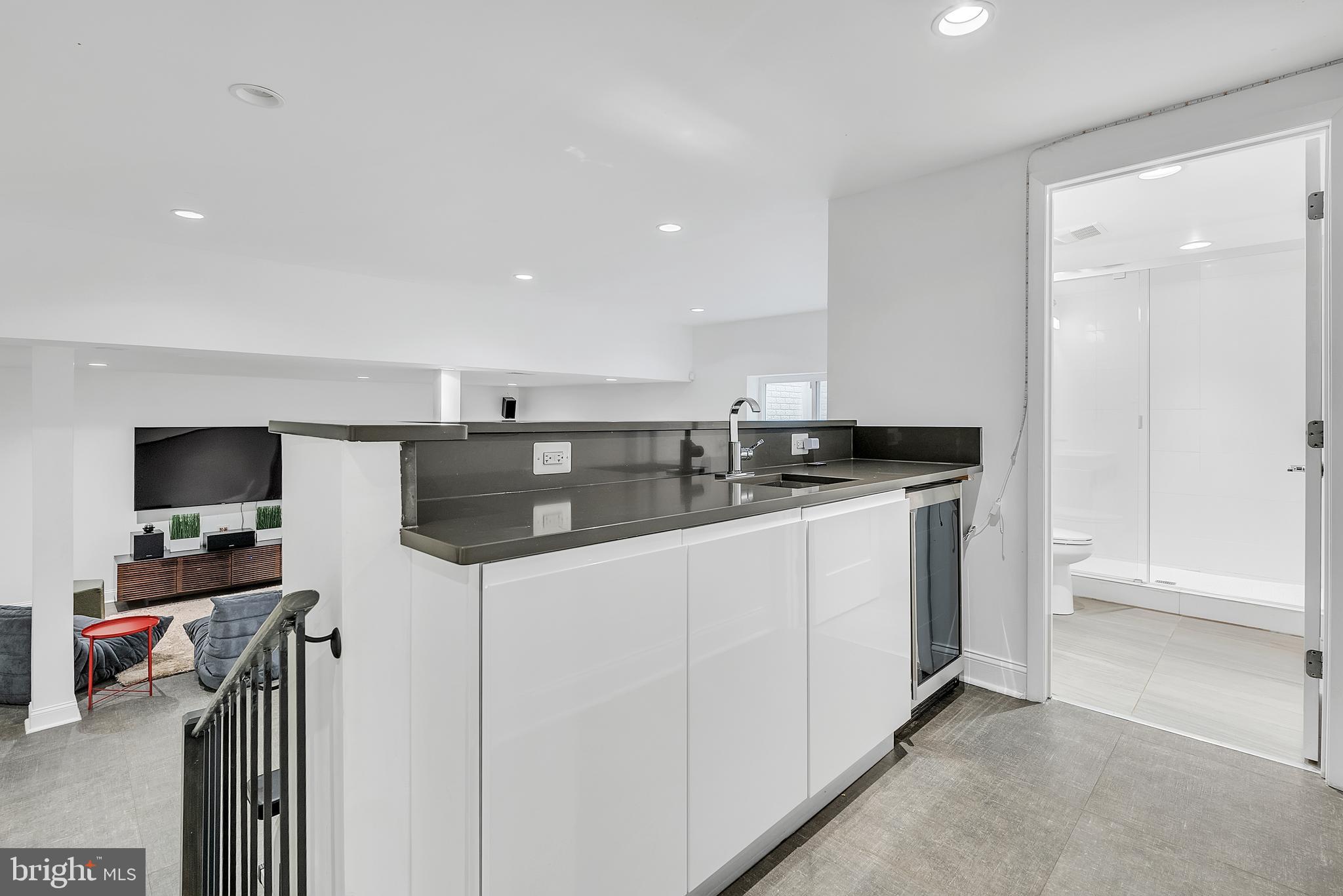 CARDEROCK SPRINGS - Residential