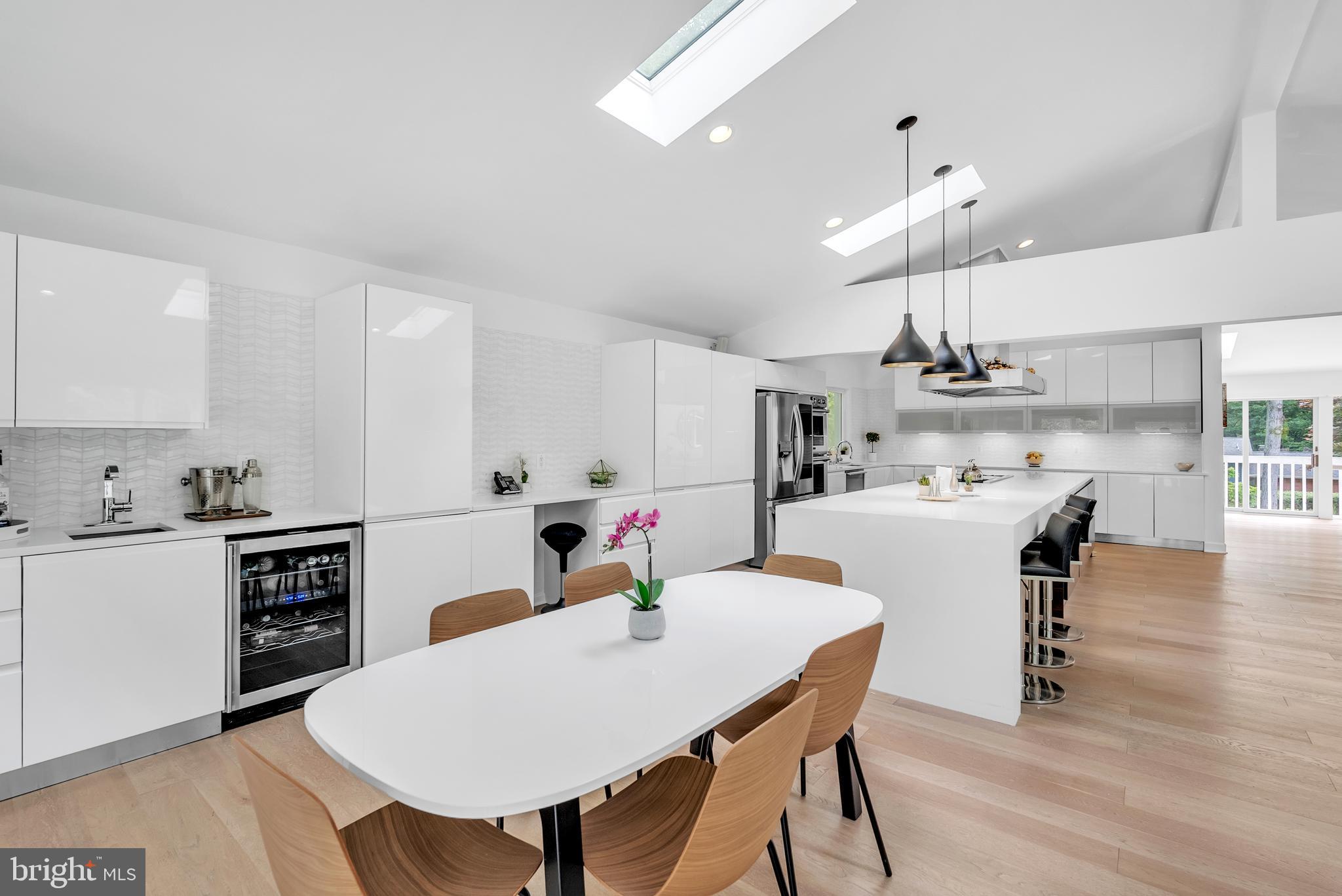 CARDEROCK SPRINGS - Residential