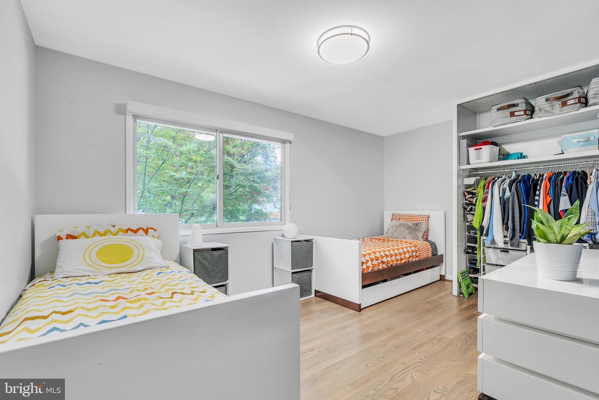 CARDEROCK SPRINGS - Residential