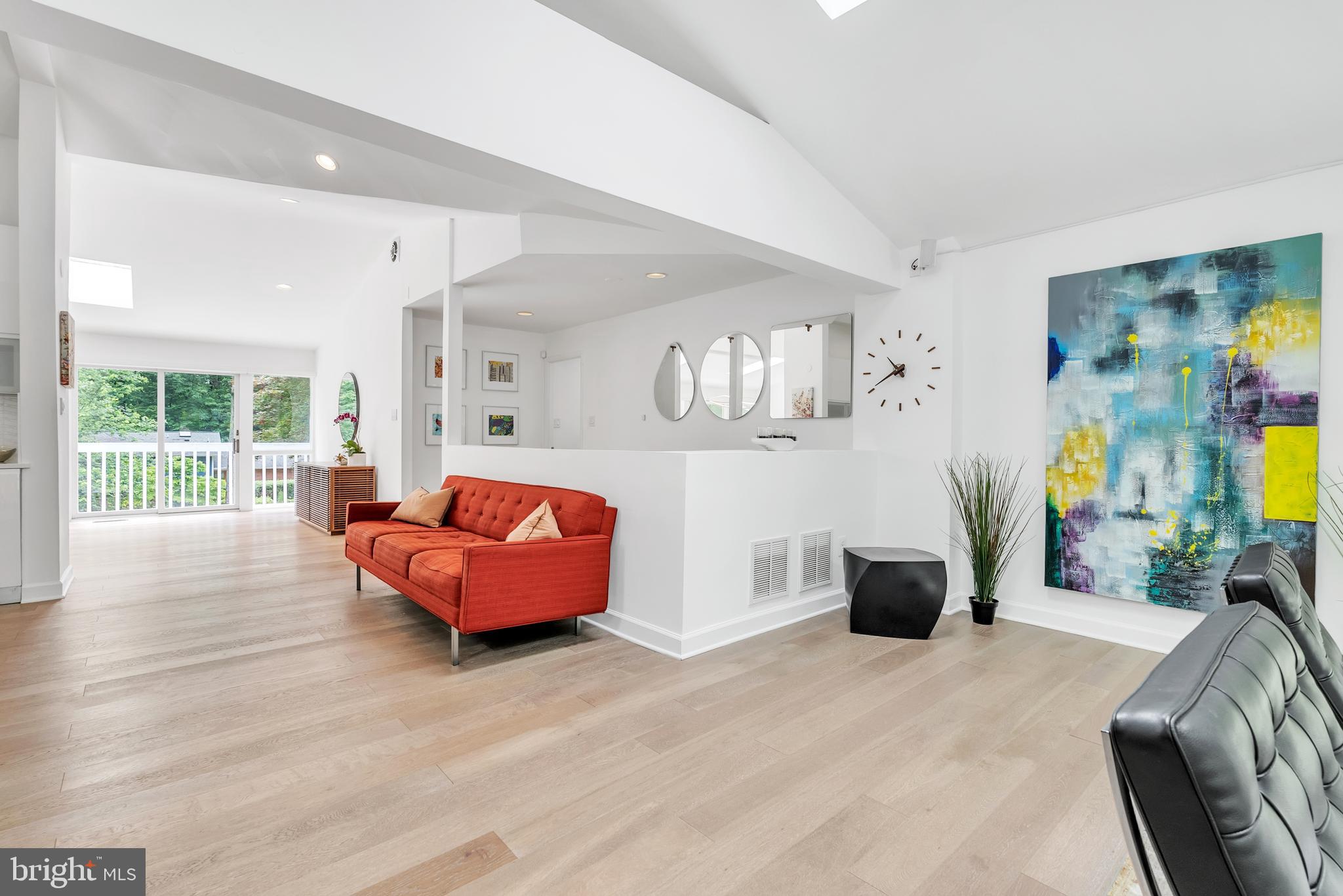 CARDEROCK SPRINGS - Residential