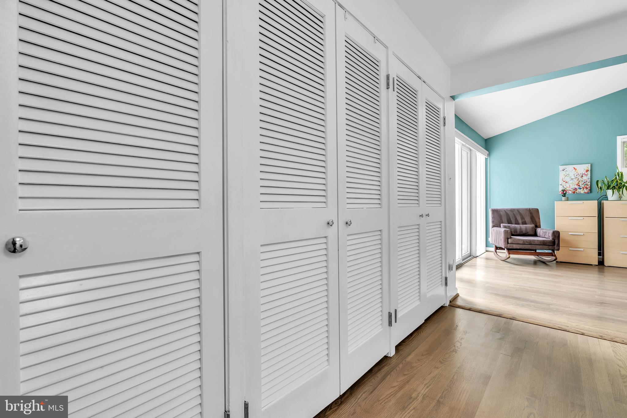 CARDEROCK SPRINGS - Residential