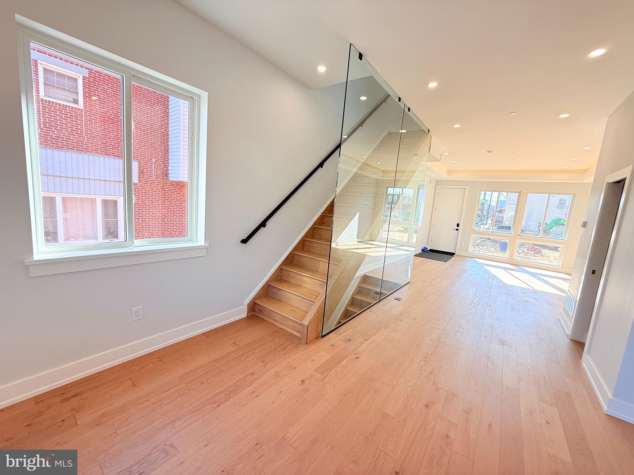 PORT RICHMOND - Residential