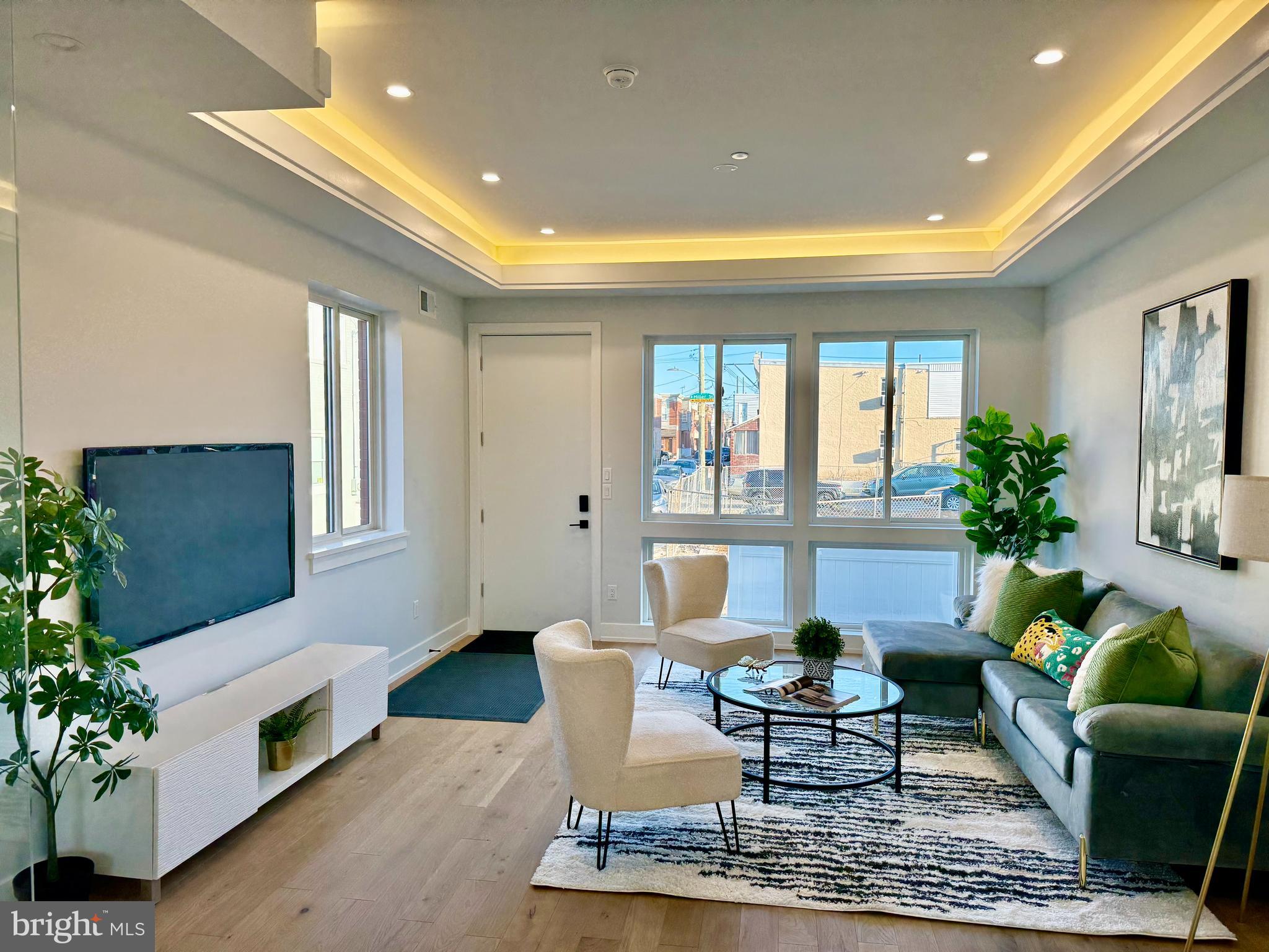 PORT RICHMOND - Residential