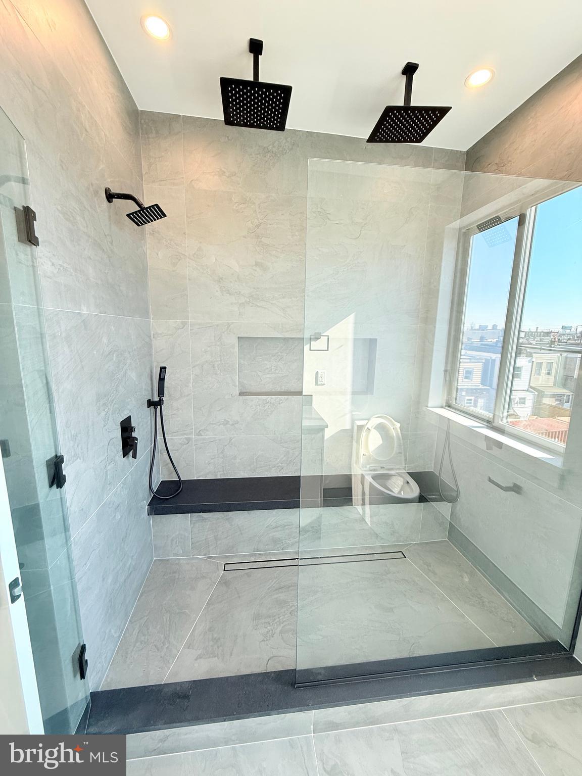 PORT RICHMOND - Residential