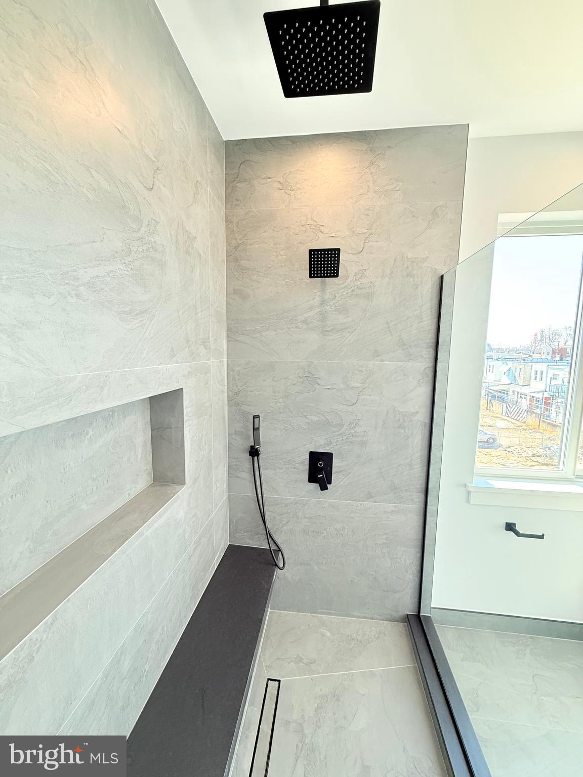 PORT RICHMOND - Residential