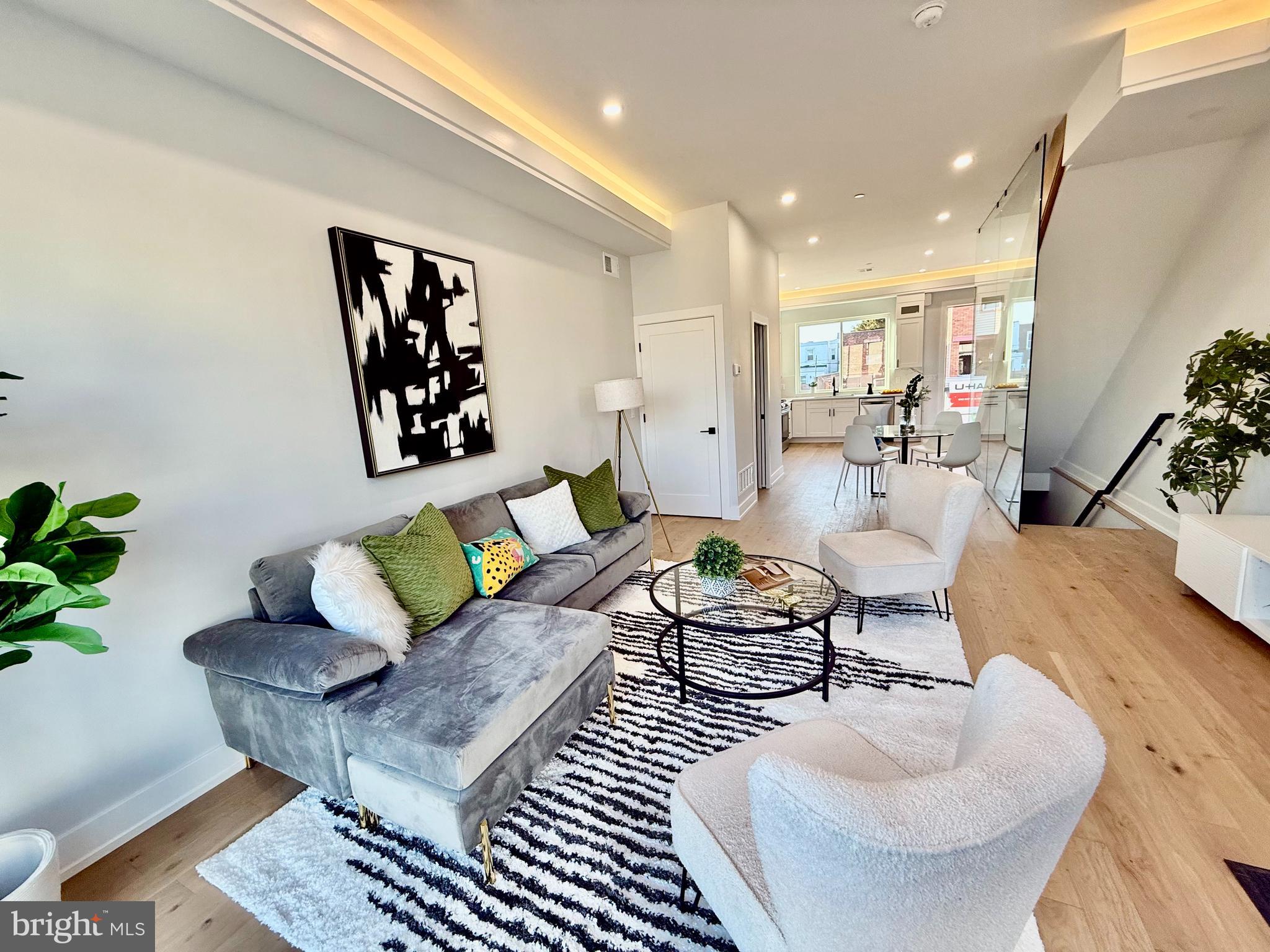 PORT RICHMOND - Residential