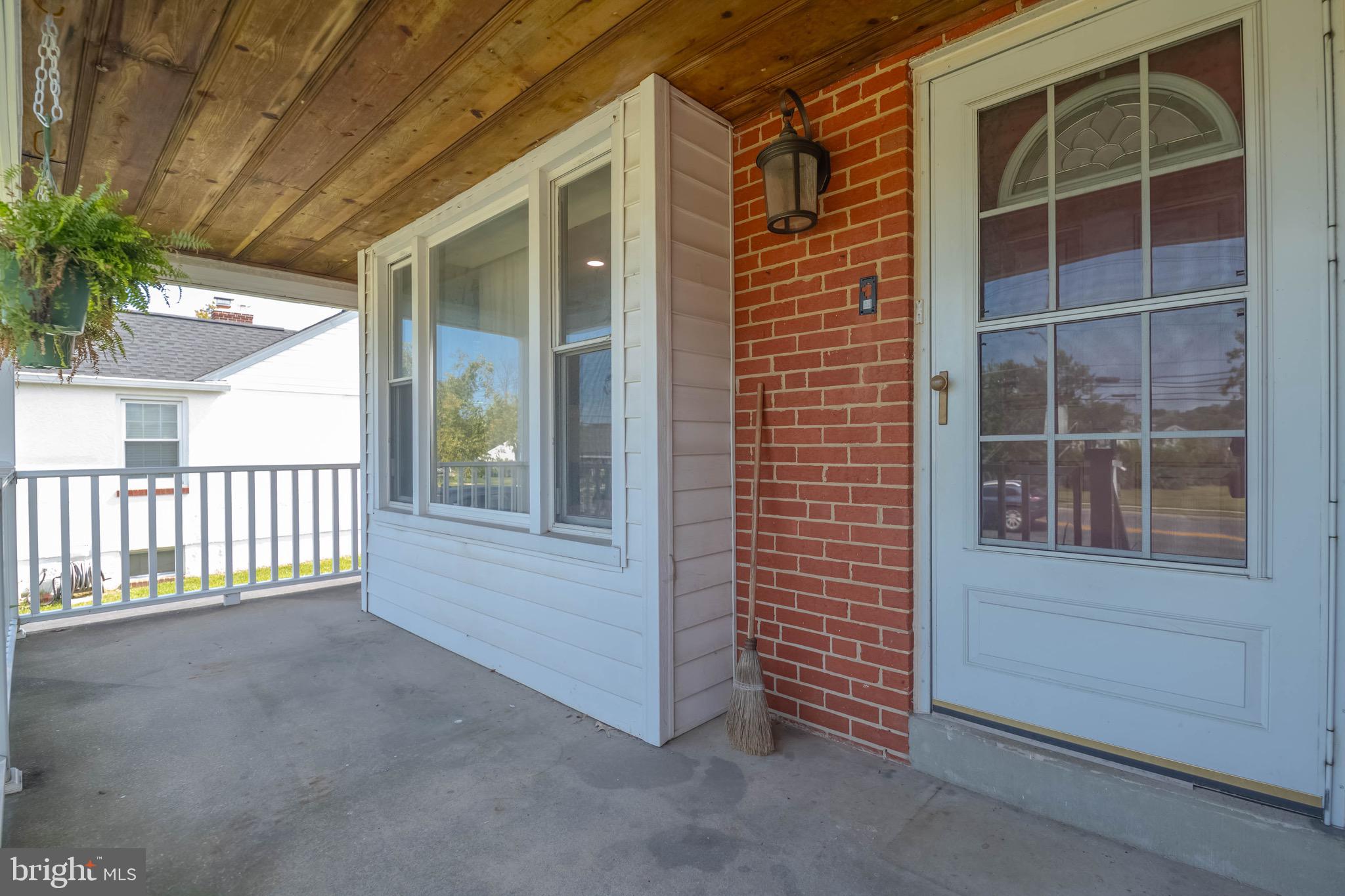 PERRY HALL - Residential