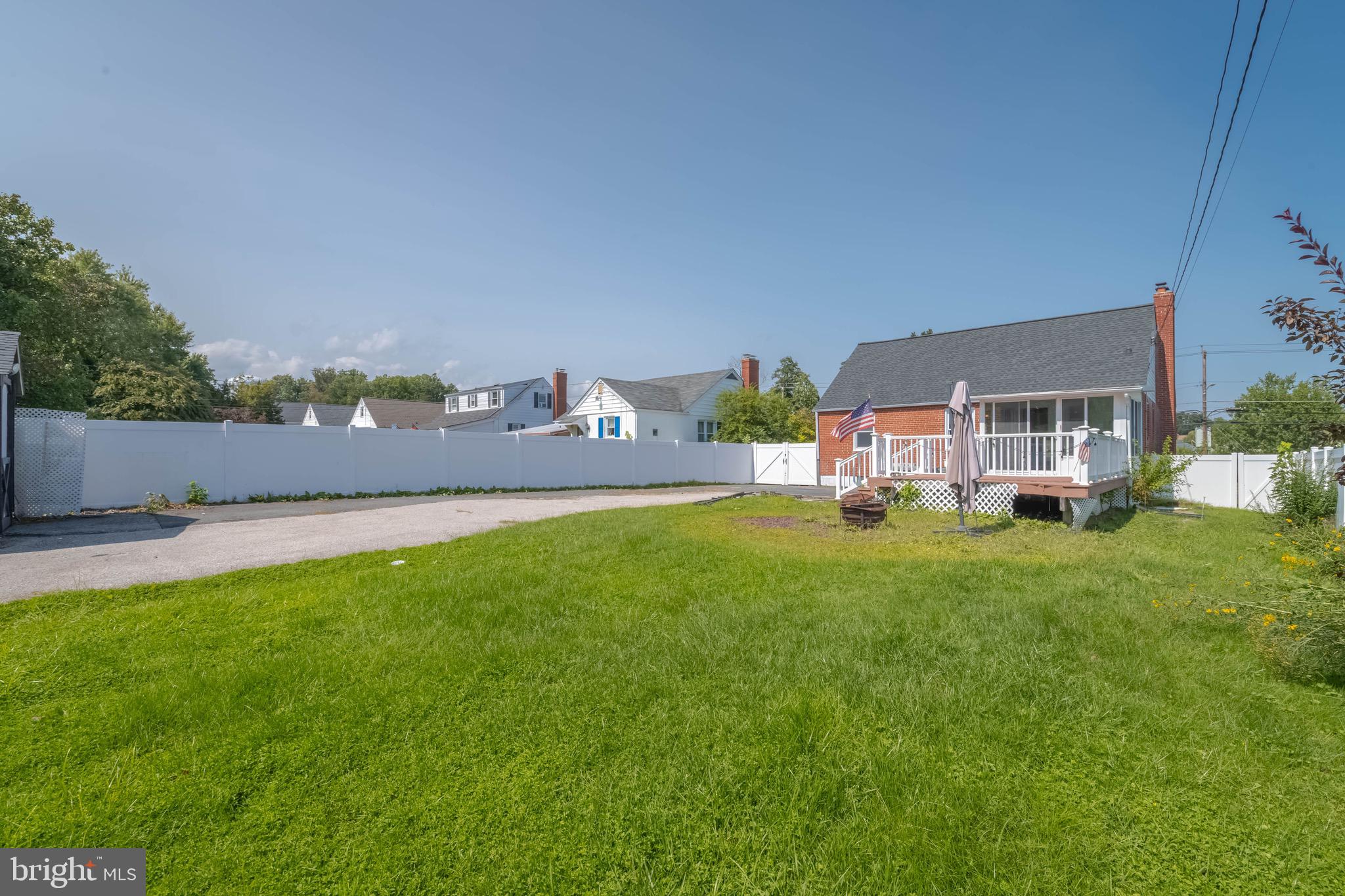 PERRY HALL - Residential