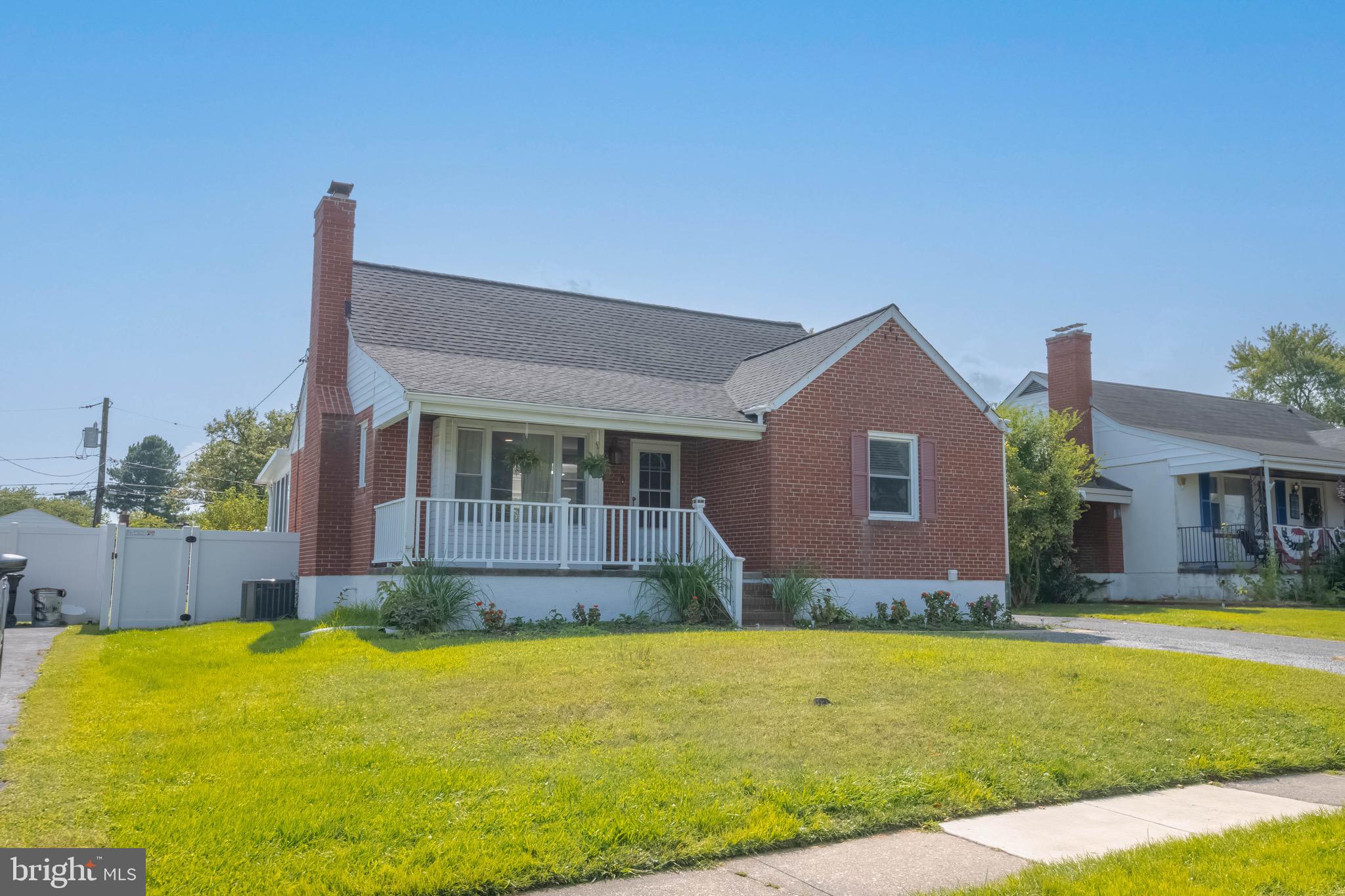 PERRY HALL - Residential