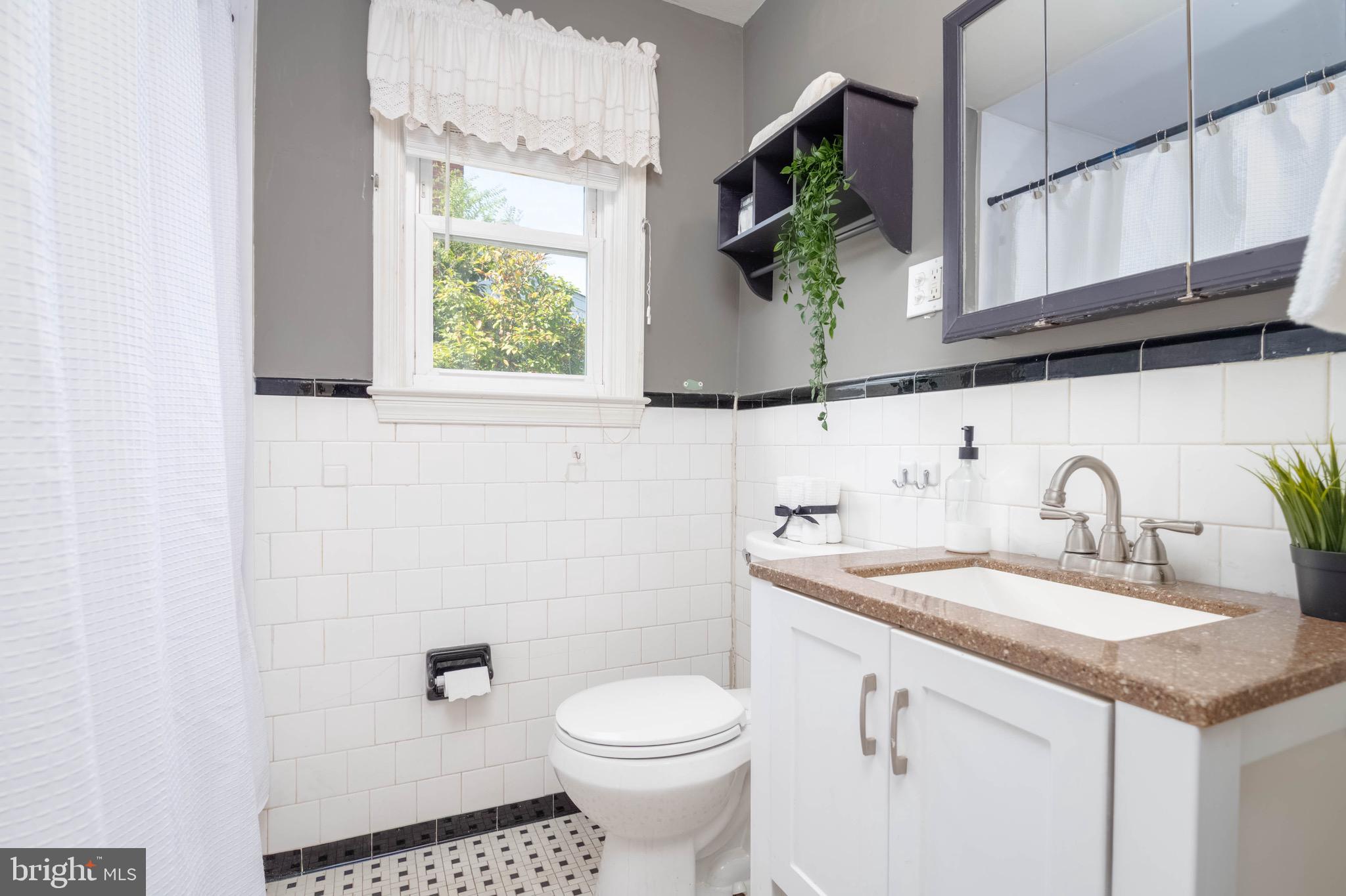 PERRY HALL - Residential