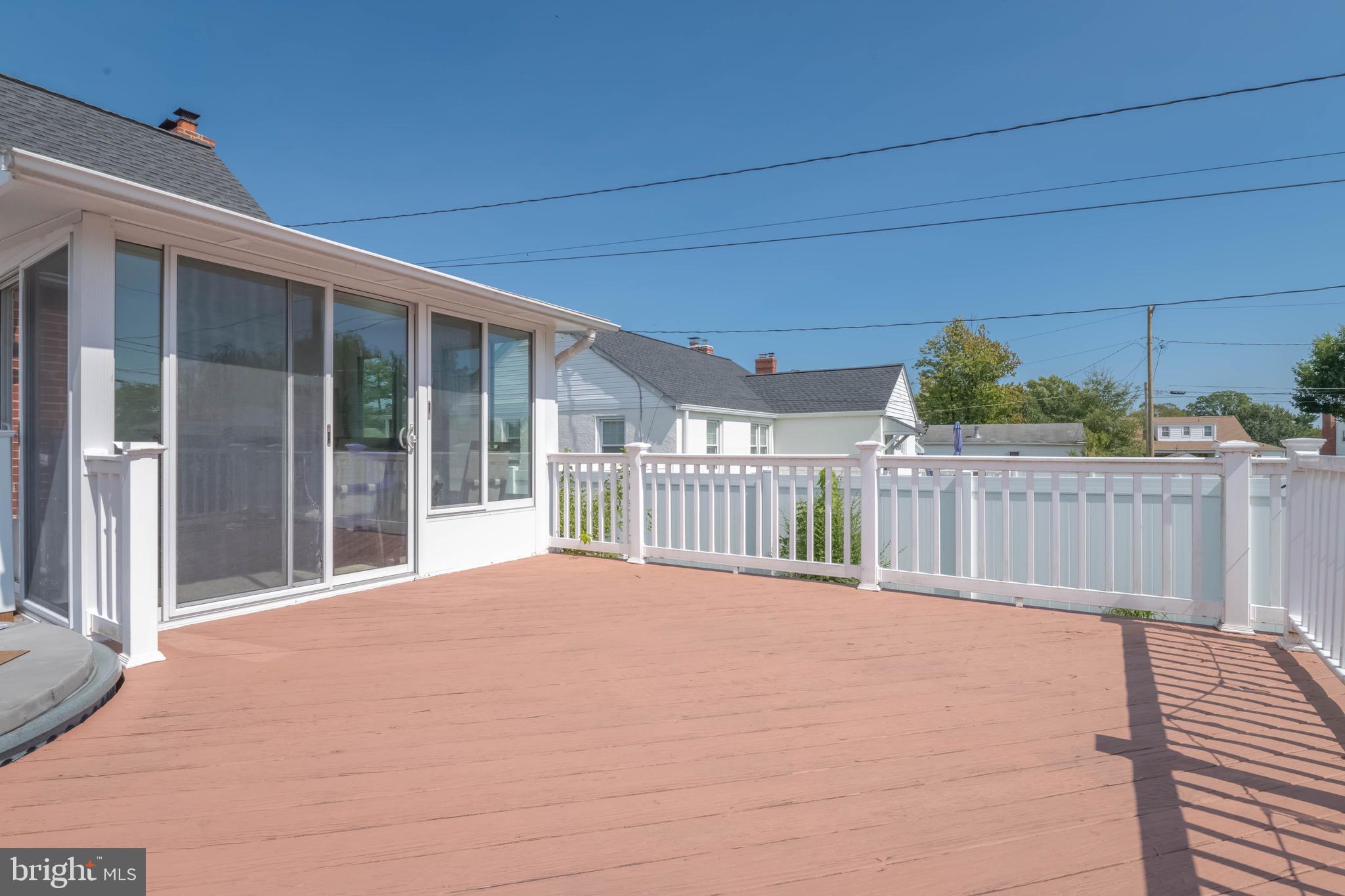 PERRY HALL - Residential