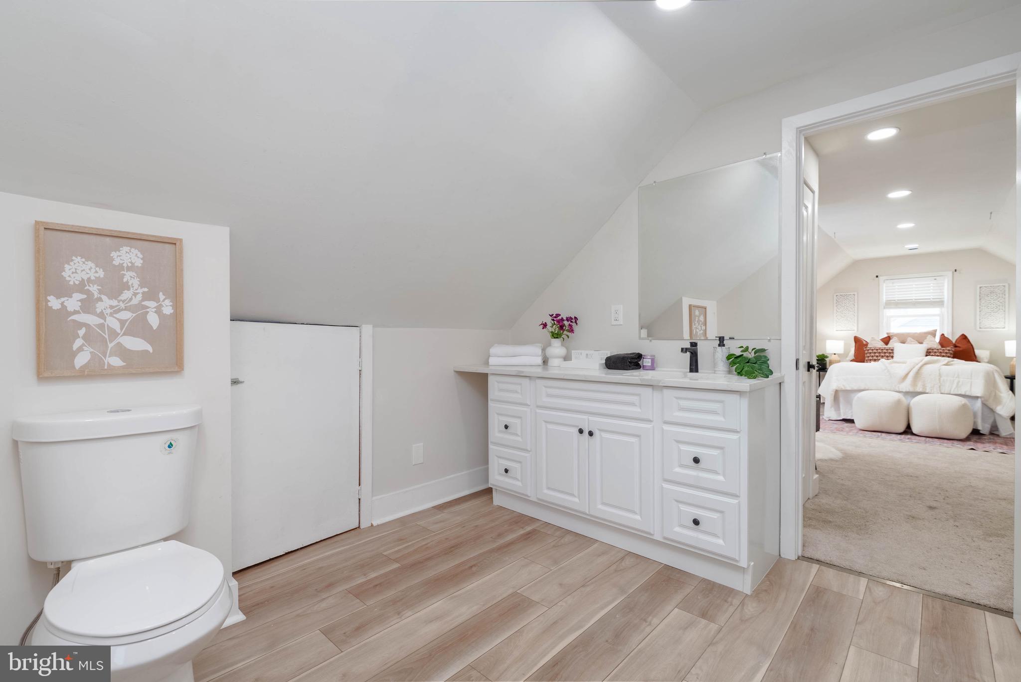 PERRY HALL - Residential