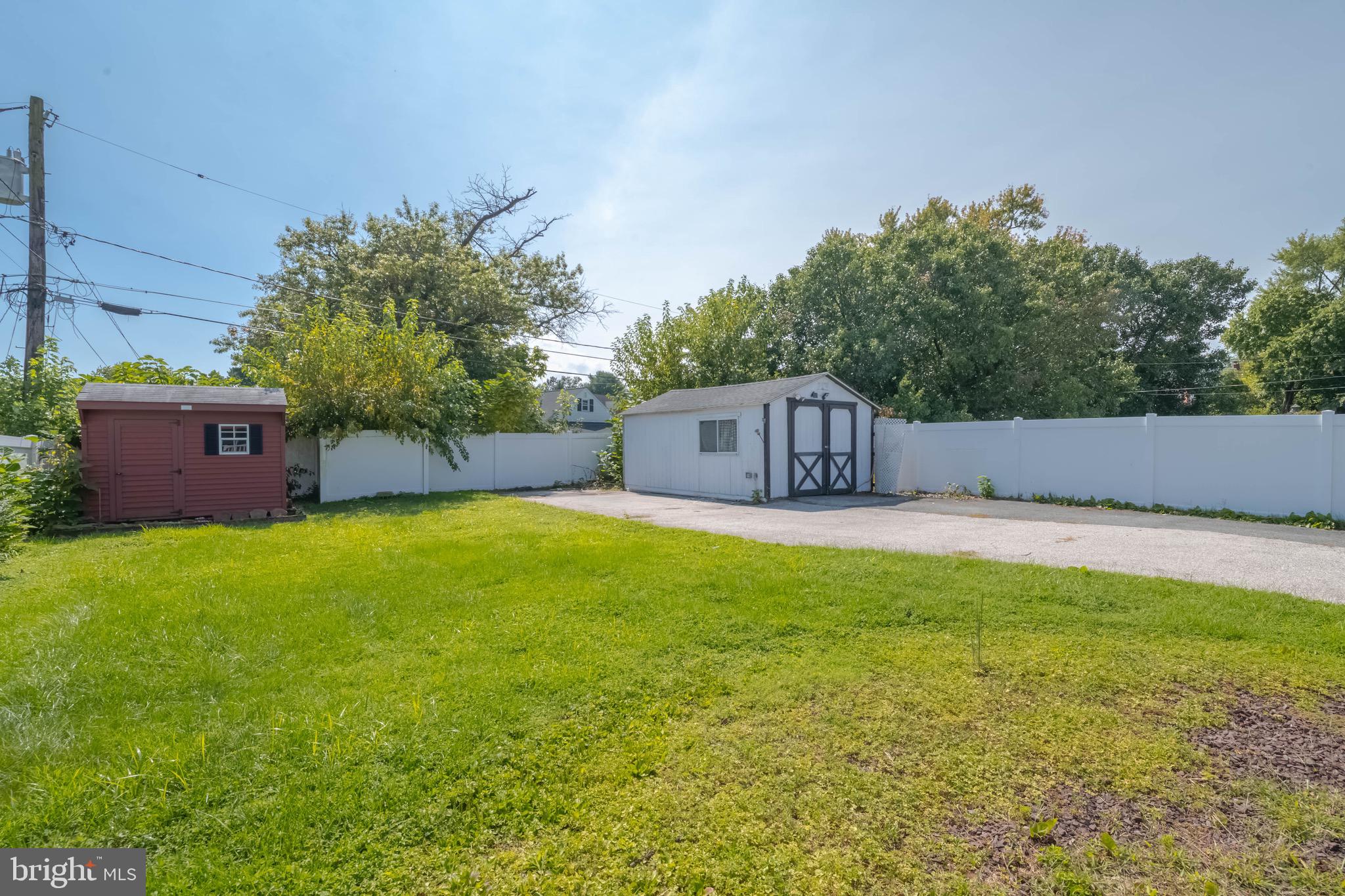 PERRY HALL - Residential