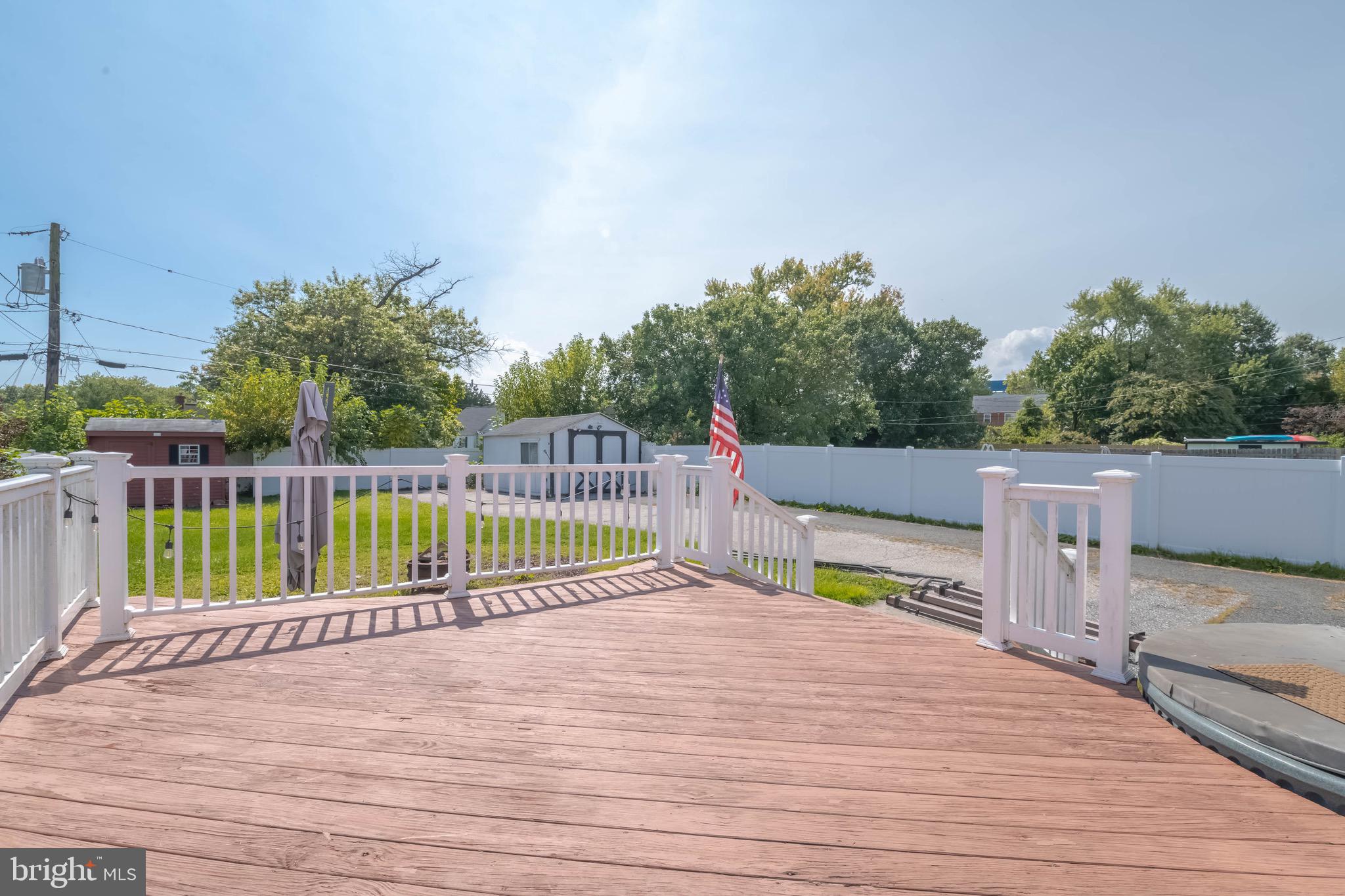 PERRY HALL - Residential