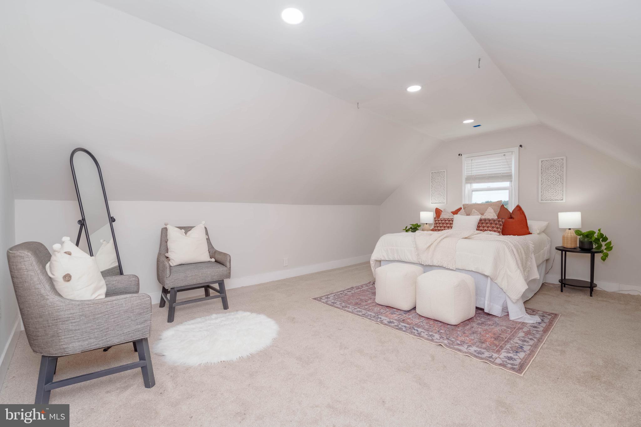 PERRY HALL - Residential