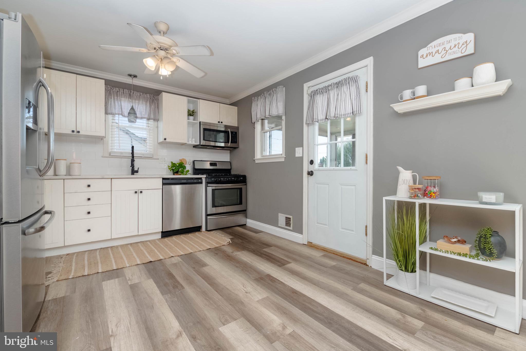 PERRY HALL - Residential