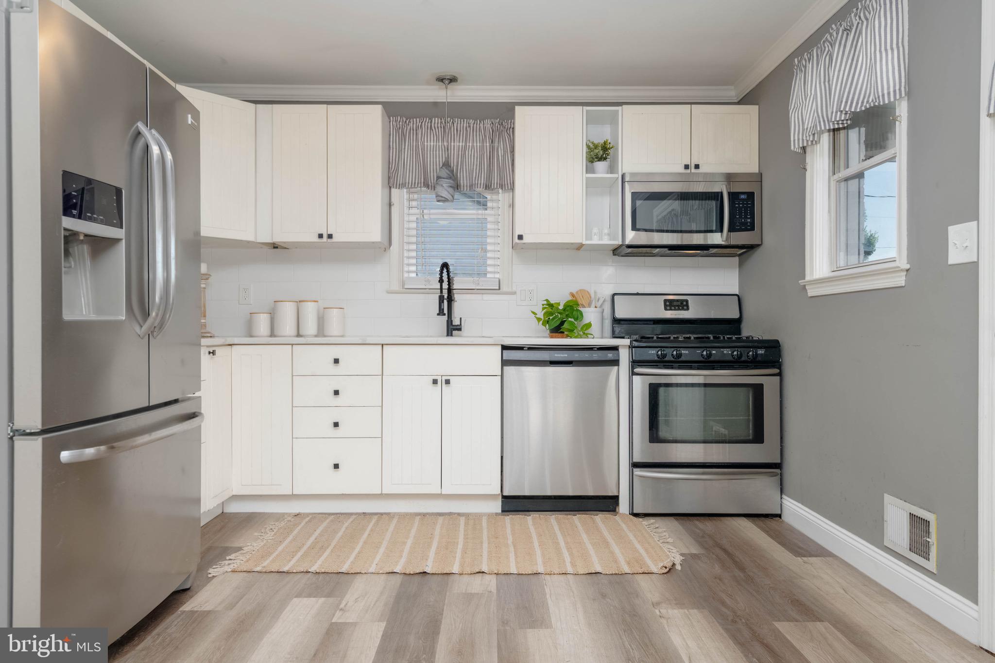 PERRY HALL - Residential