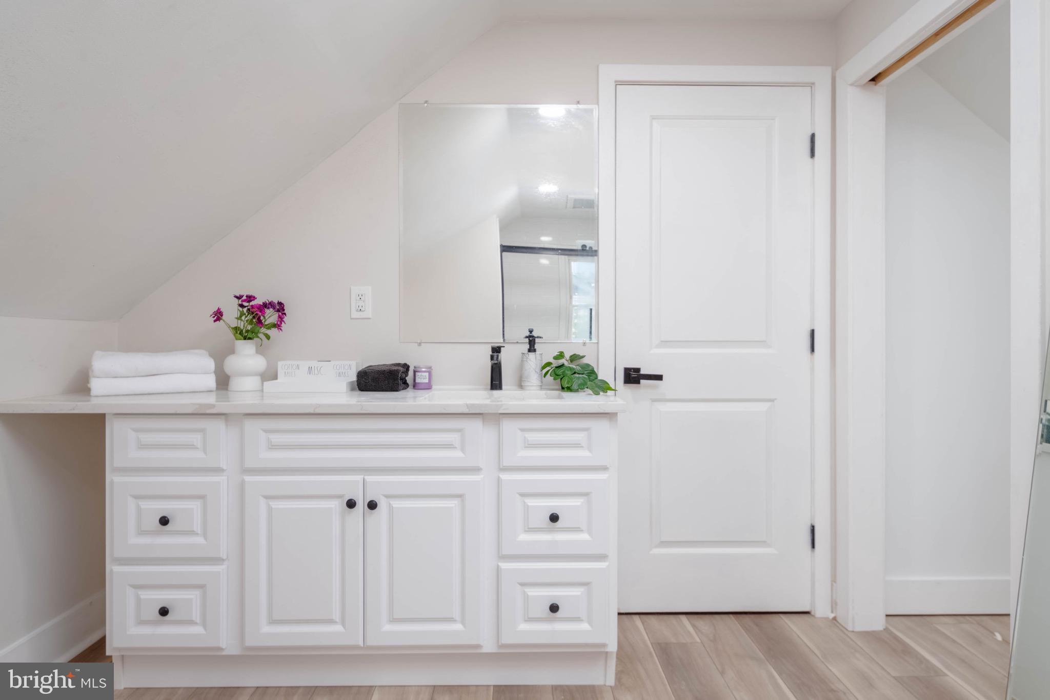 PERRY HALL - Residential