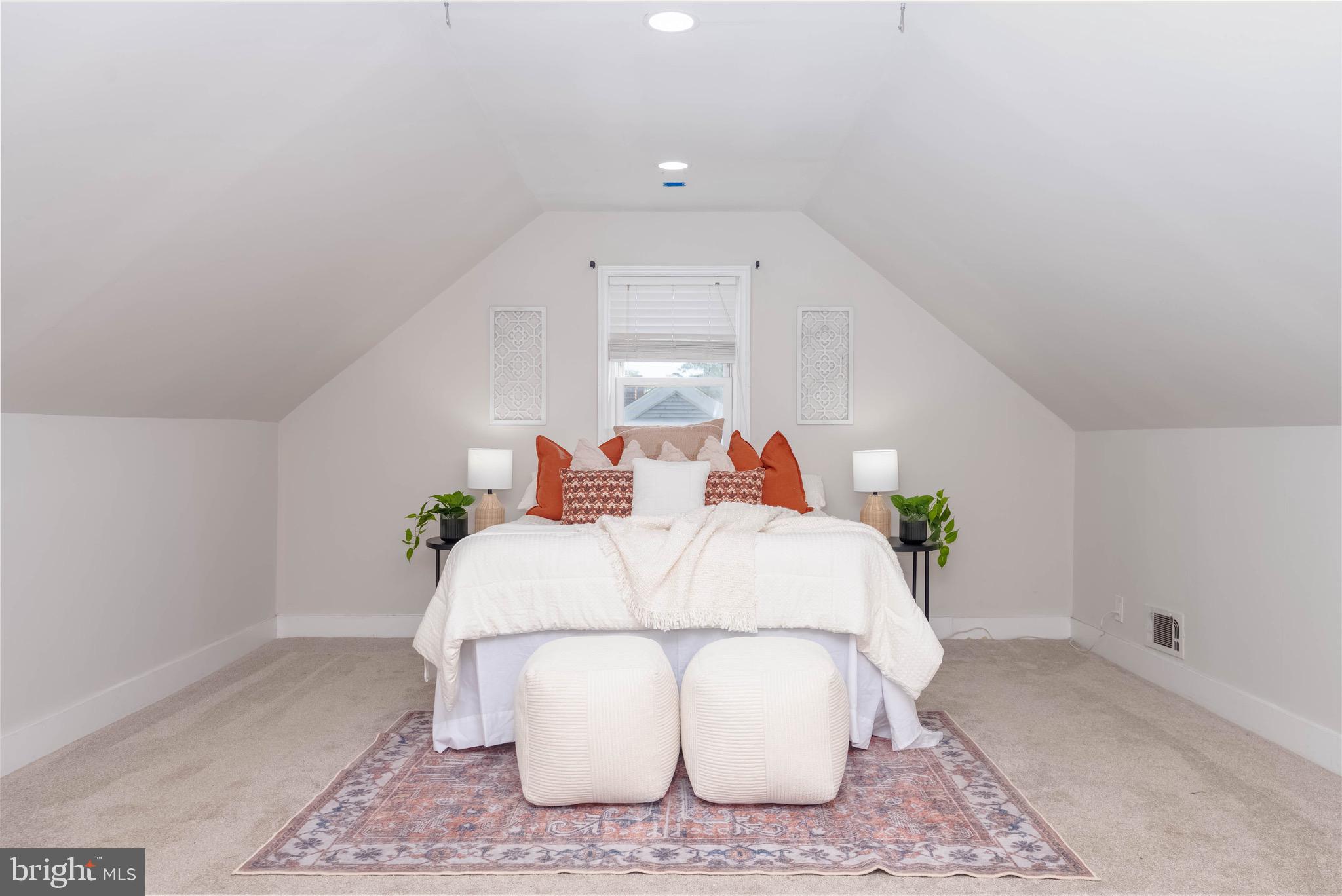 PERRY HALL - Residential