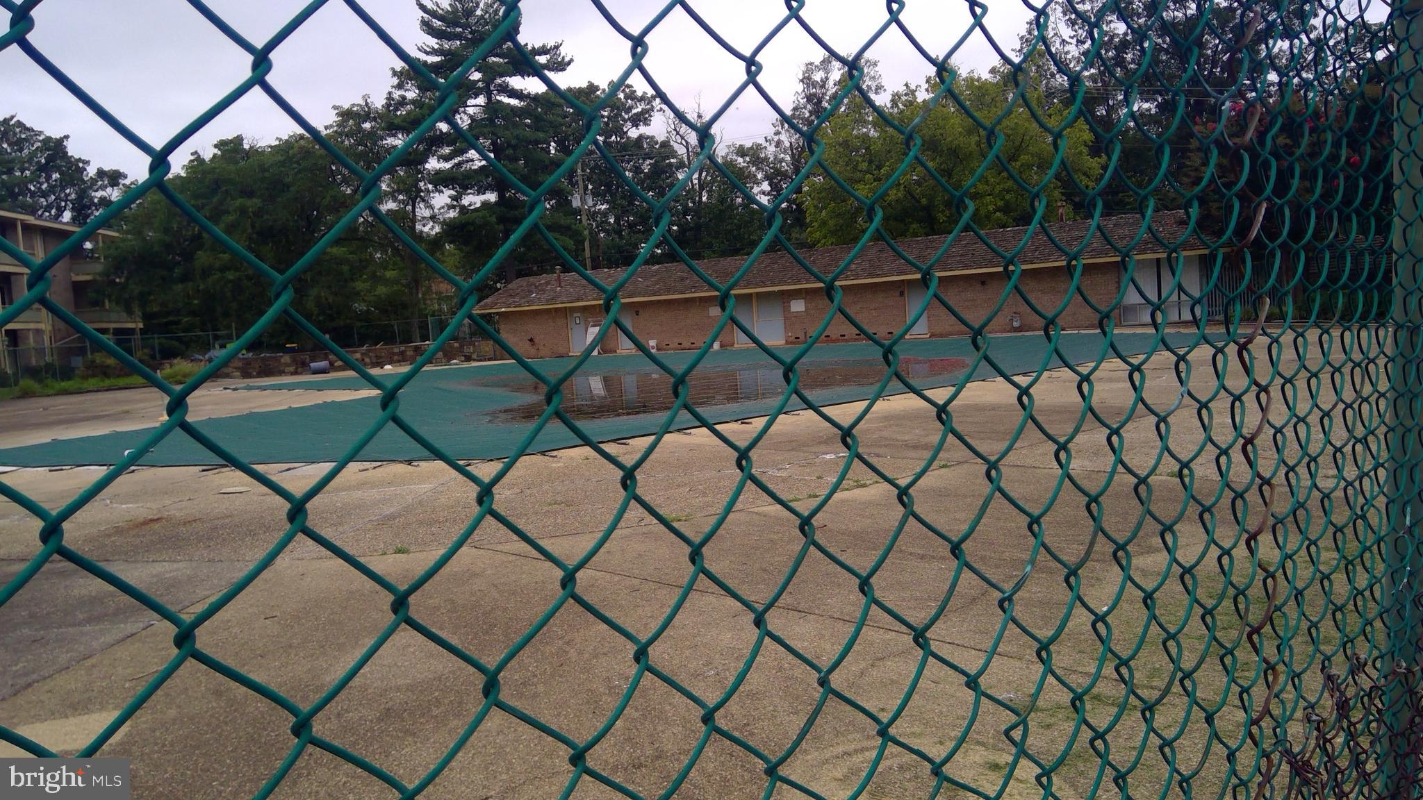 HOLLY HILL CONDOMINIUMS - Residential