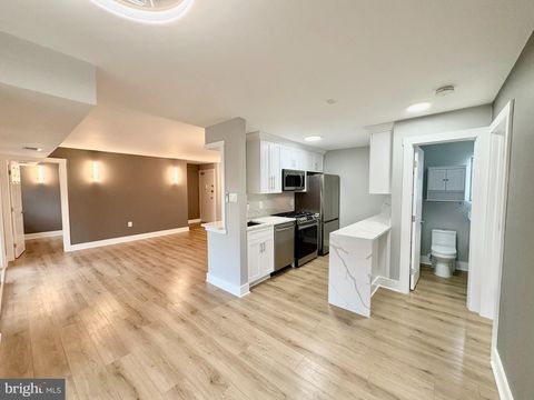 212 PARK TERRACE COURT SE 72 VIENNA VA 22180