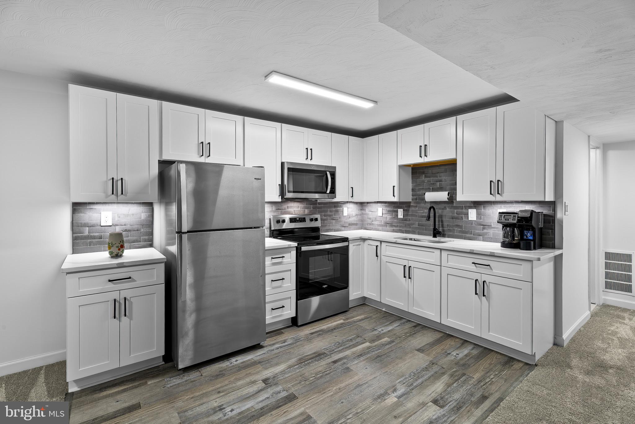 QUAINT ACRES - Residential