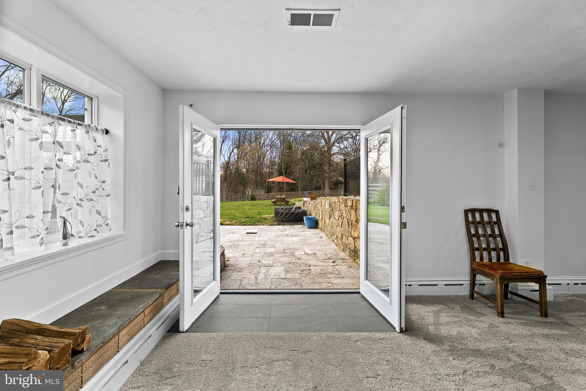 QUAINT ACRES - Residential