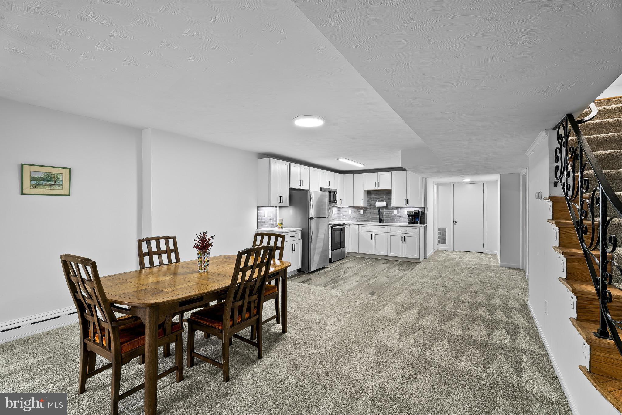 QUAINT ACRES - Residential