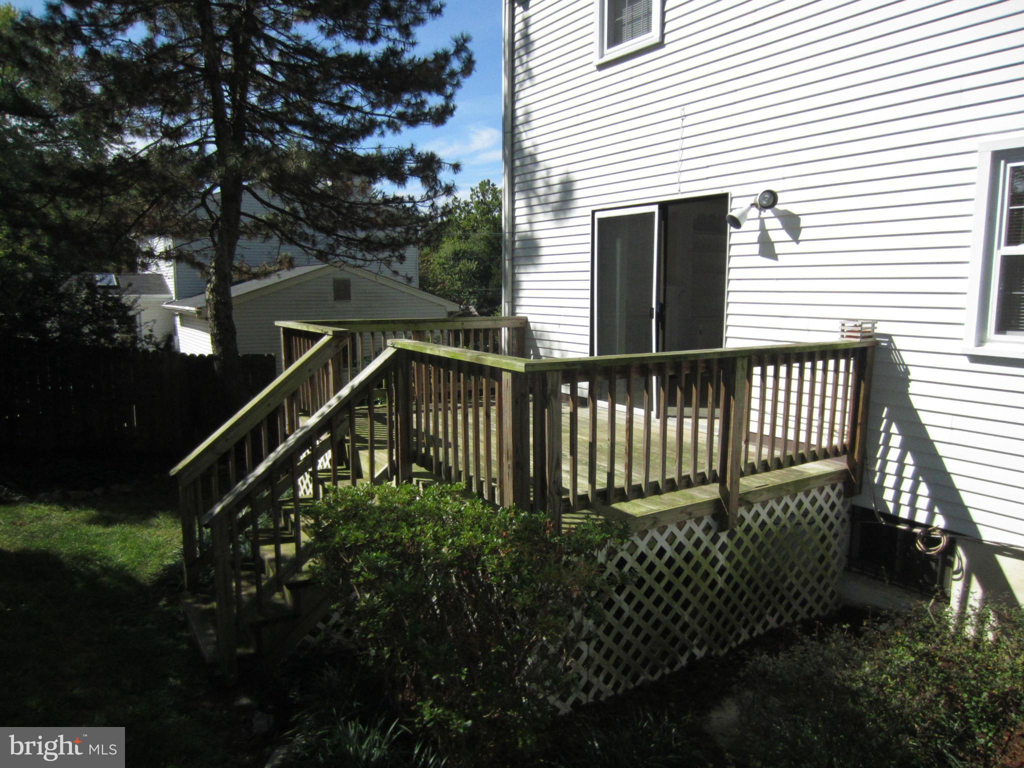 NORTON SQUARE - Residential Lease