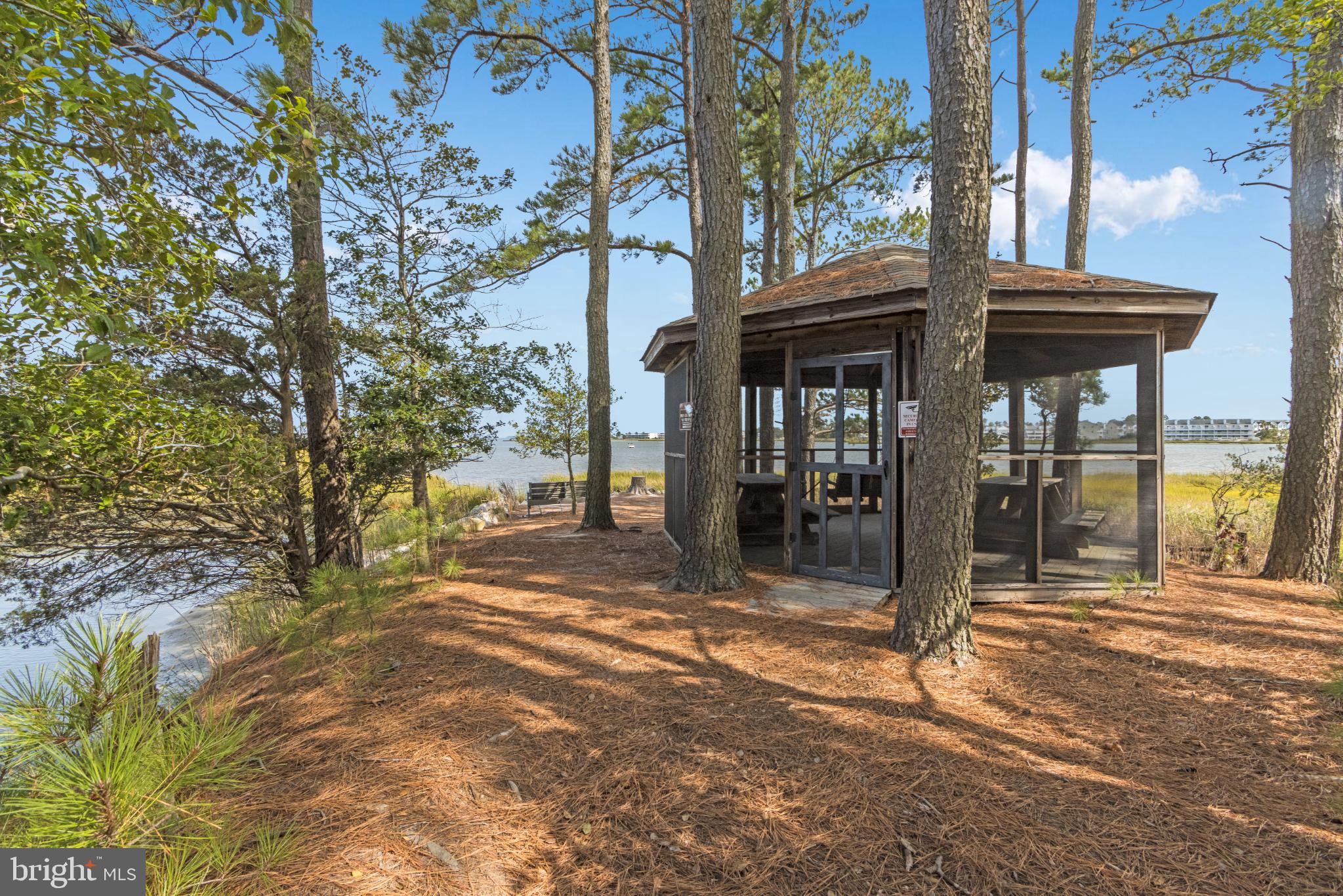 WHITE CREEK AT BETHANY - Residential