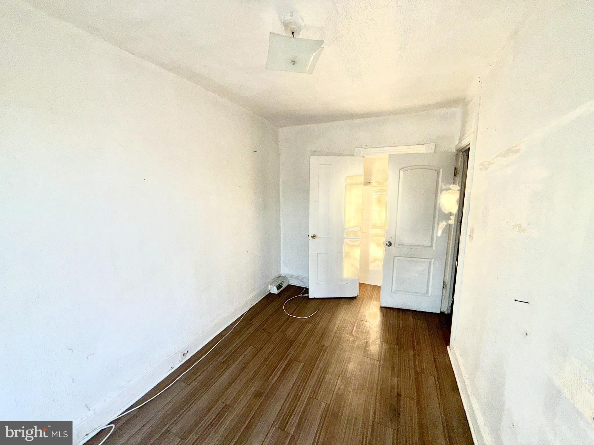 HIGHLANDTOWN - Residential