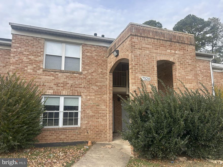 Sublet.  Walk to campus, bars and resturants.  In-unit washer and dryer.  Insludes 2 off-street parking spaces.