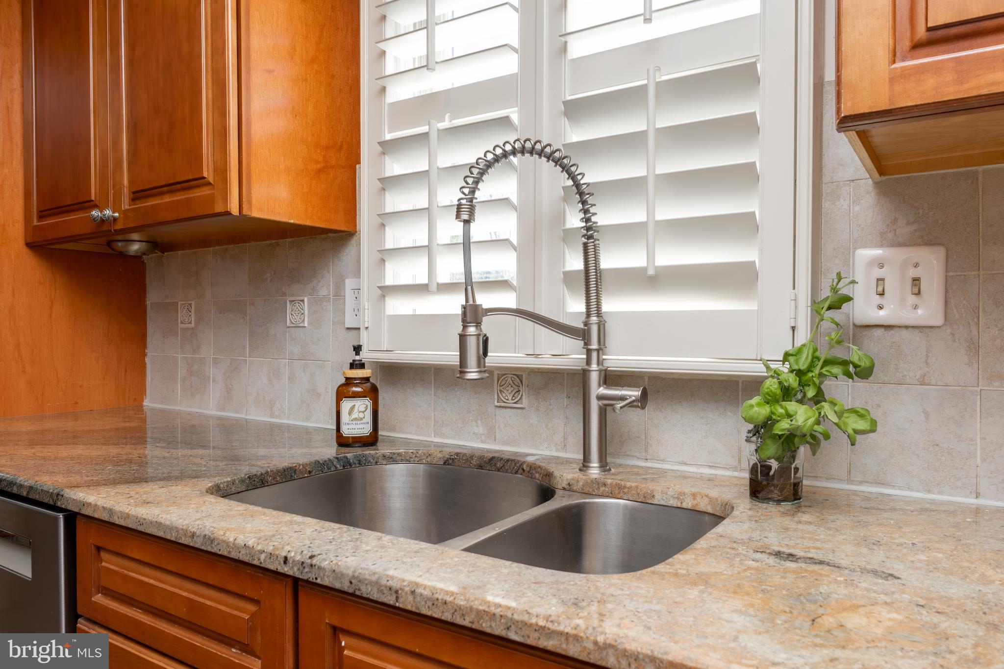 DOYLESTOWN CROSSIN - Residential