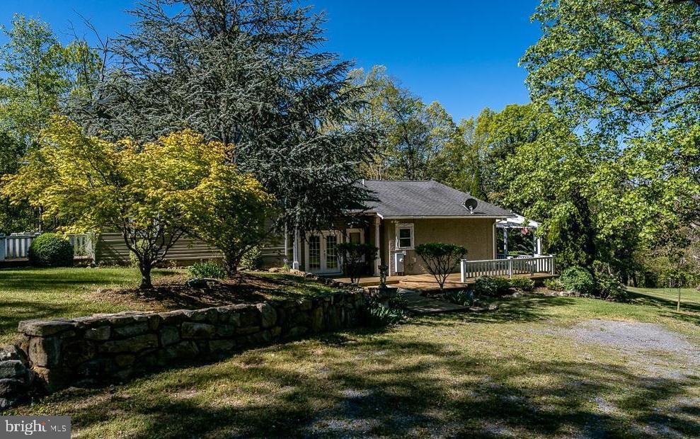 2114 E LEE HIGHWAY