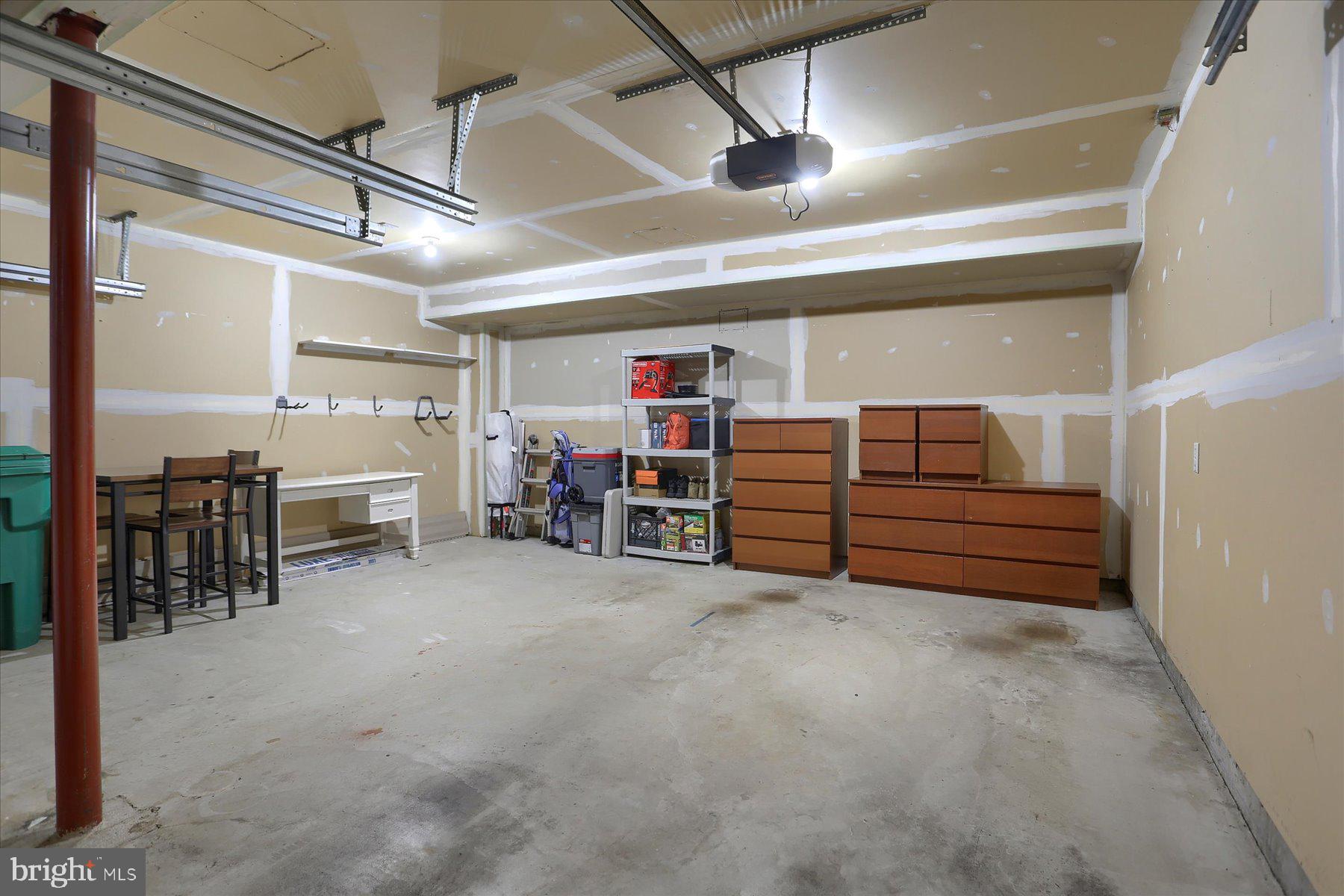 TOWNES AT SPRINGFORD - Residential