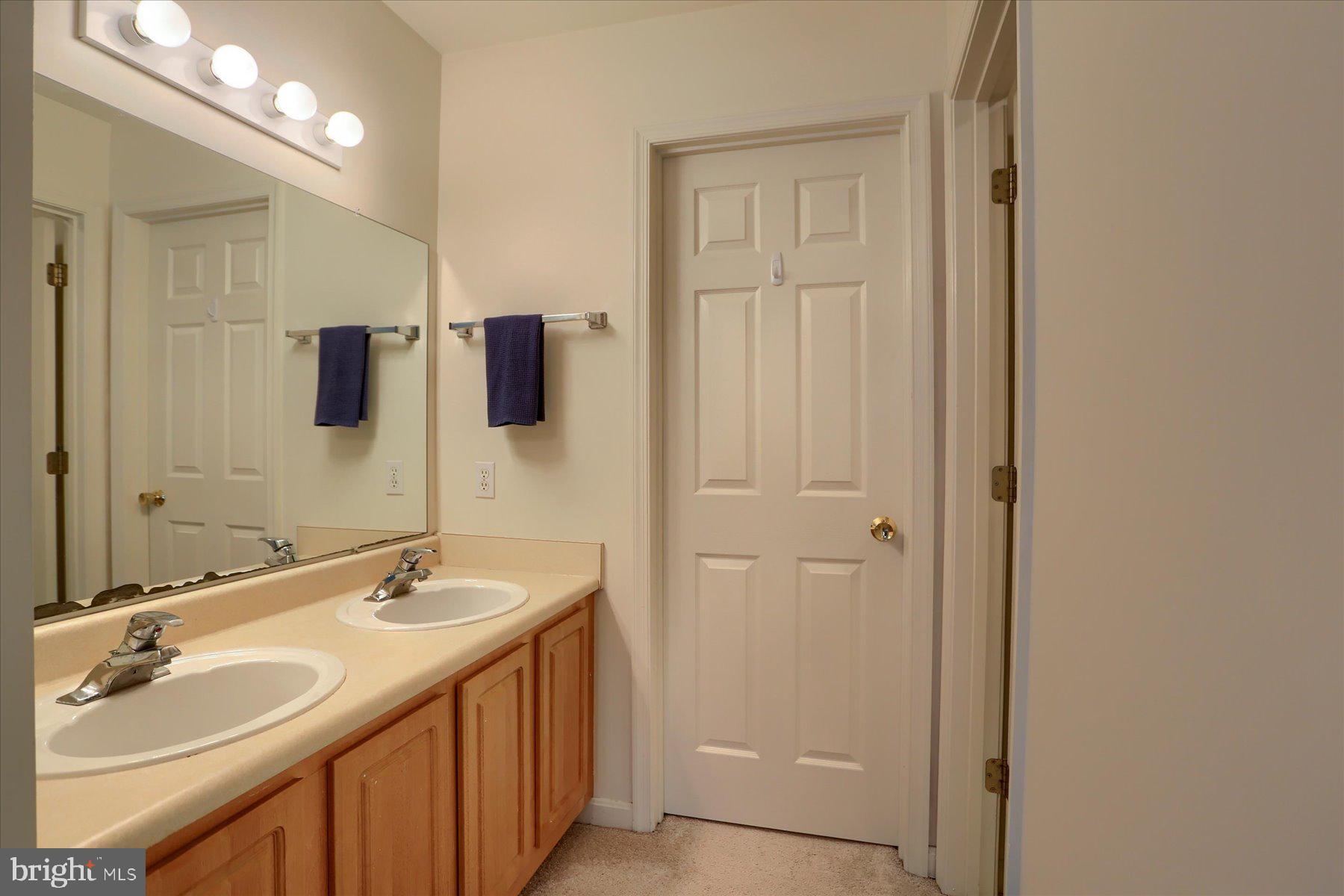 TOWNES AT SPRINGFORD - Residential