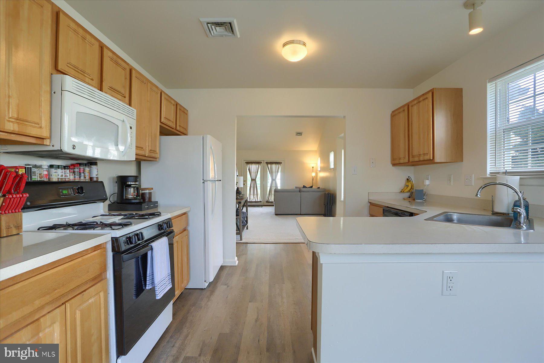 TOWNES AT SPRINGFORD - Residential