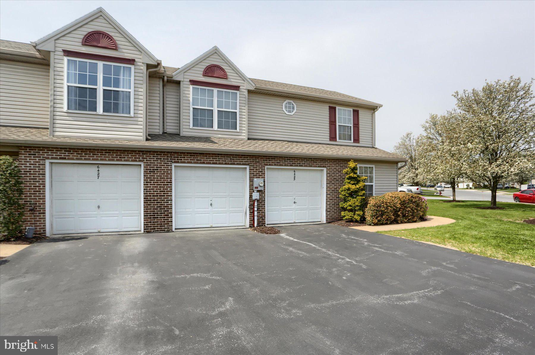 TOWNES AT SPRINGFORD - Residential