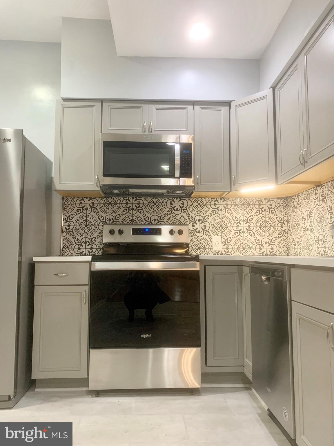 AVENUE OF THE ARTS - Residential Lease