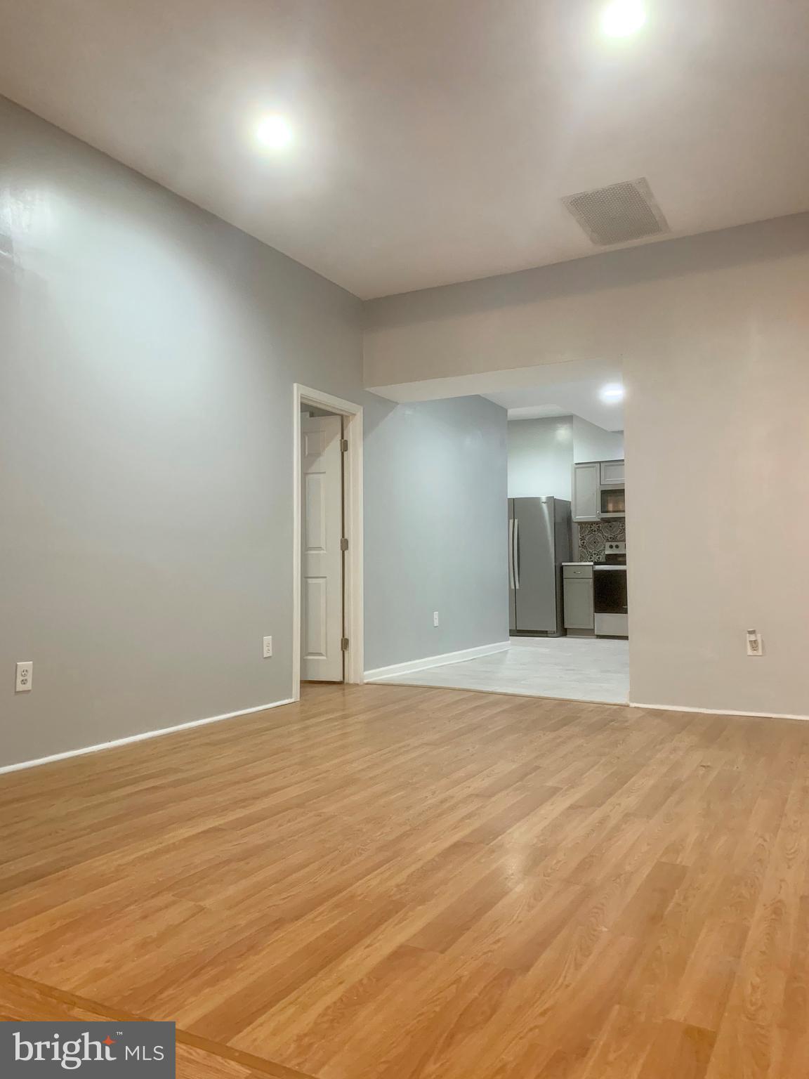 AVENUE OF THE ARTS - Residential Lease