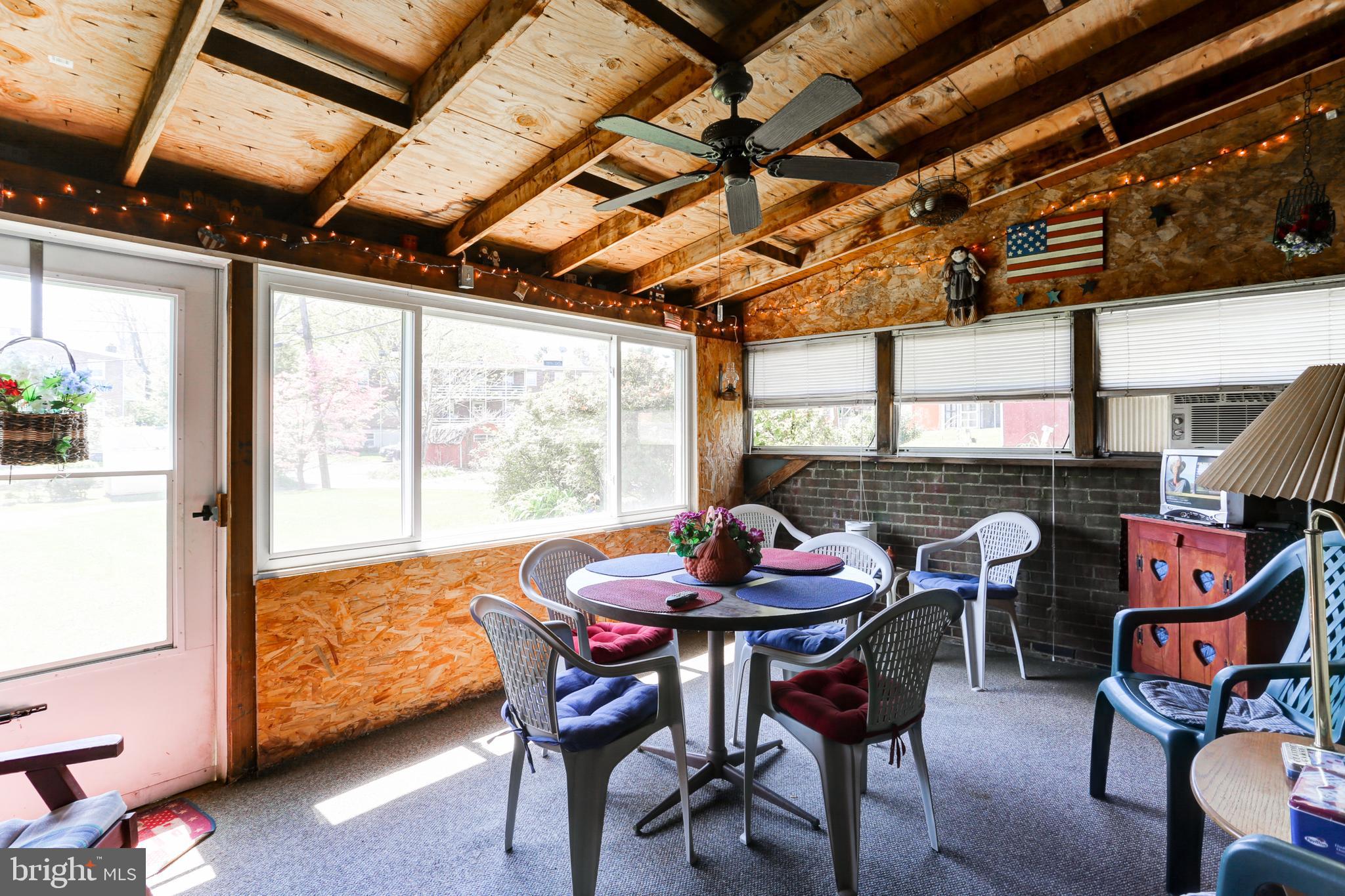 NORTH EAST LANCASTER - Residential