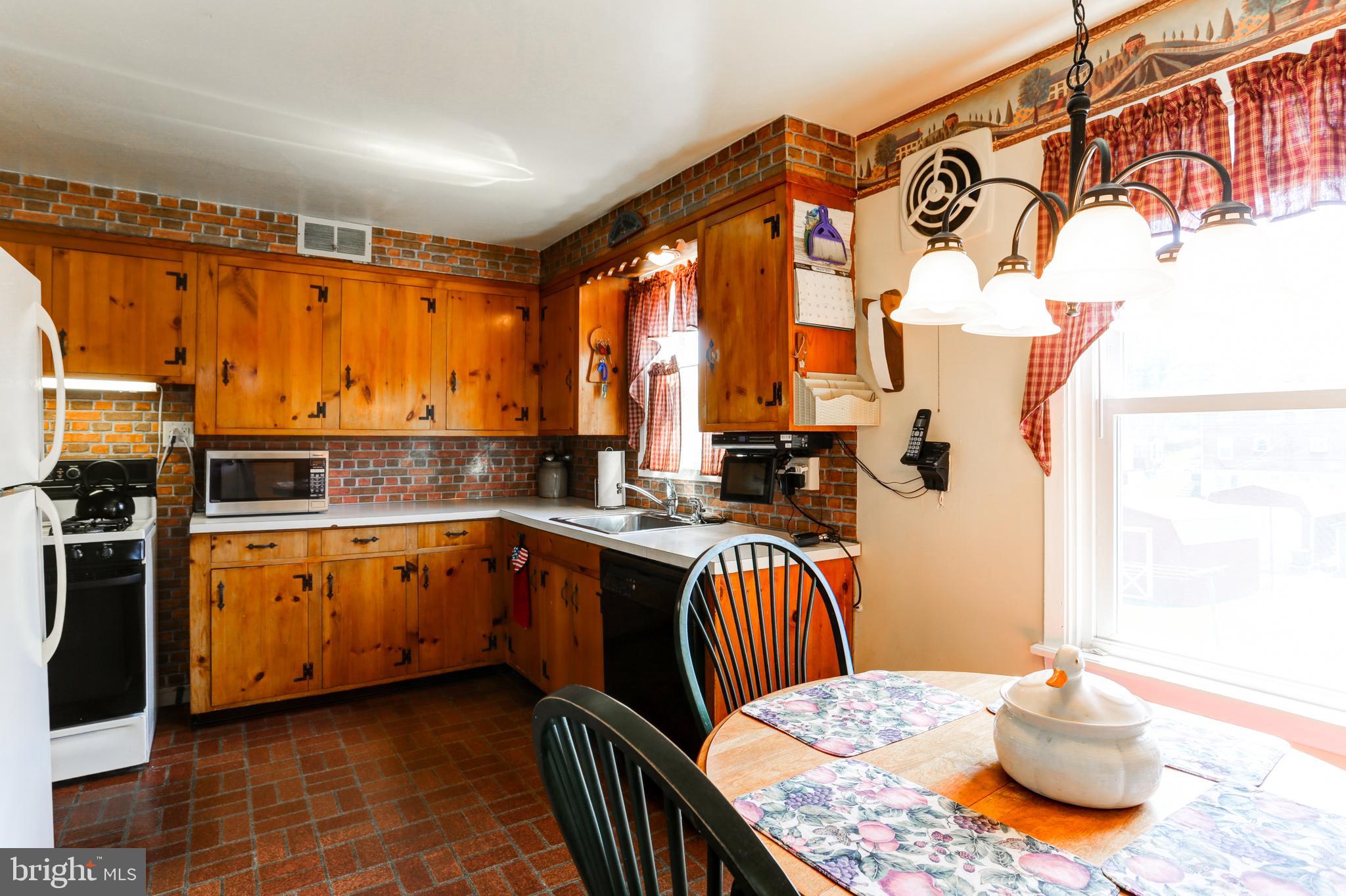 NORTH EAST LANCASTER - Residential