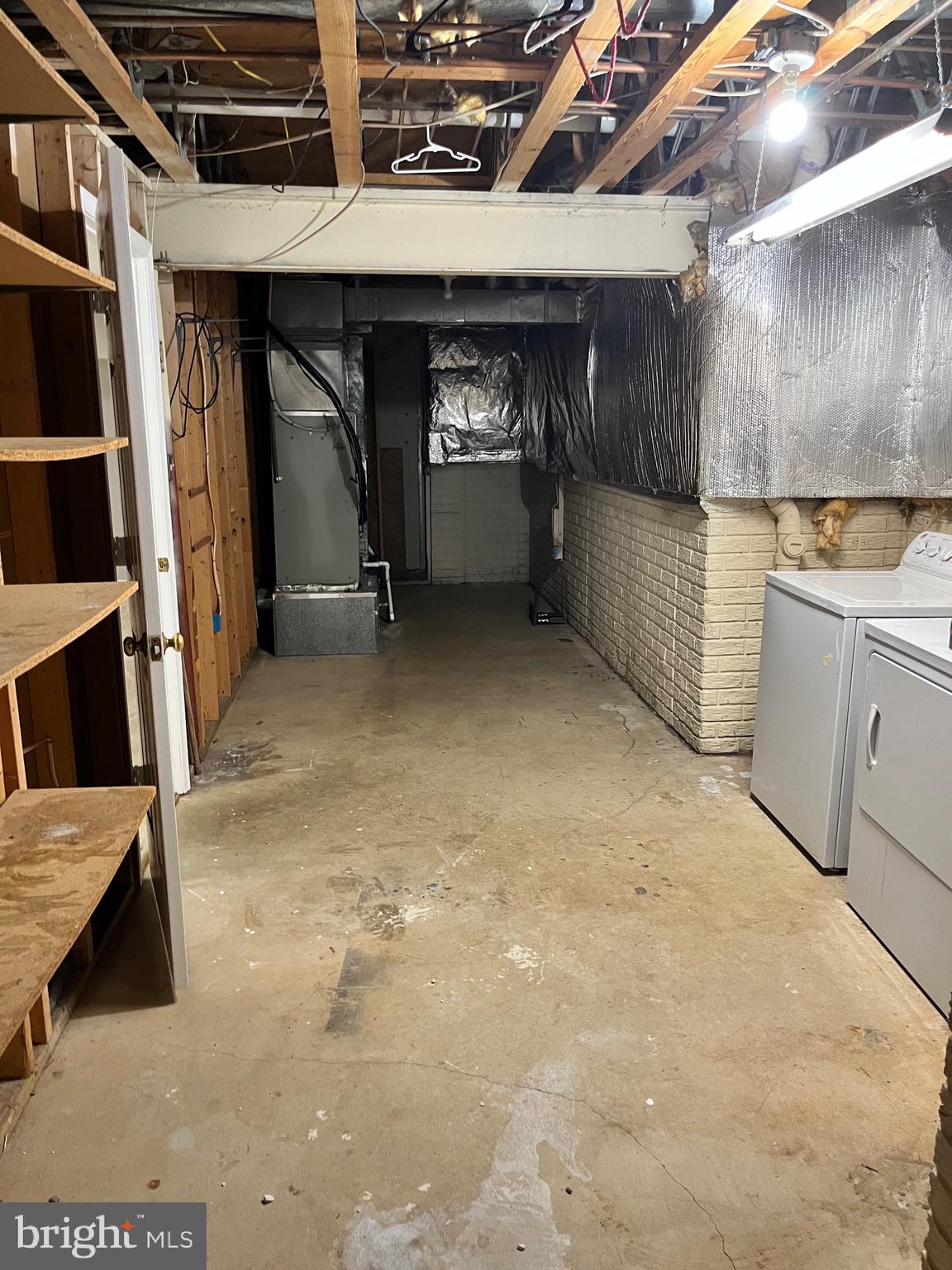 FOREST VIEW - Residential Lease