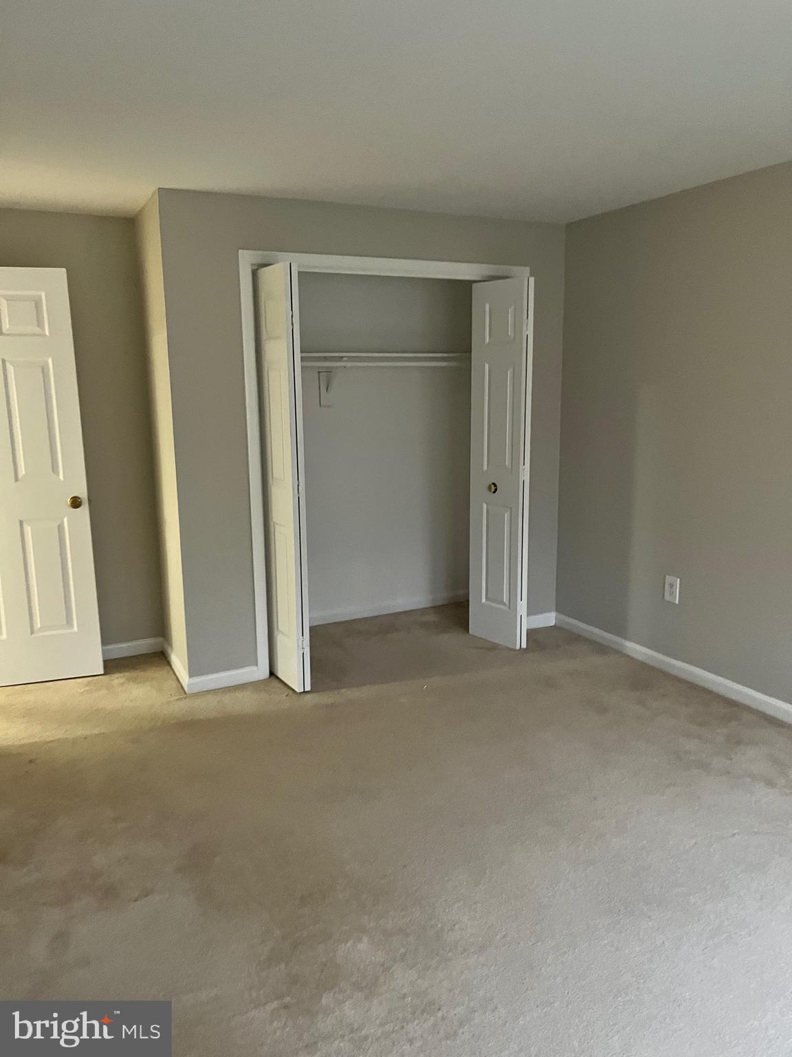 FOREST VIEW - Residential Lease